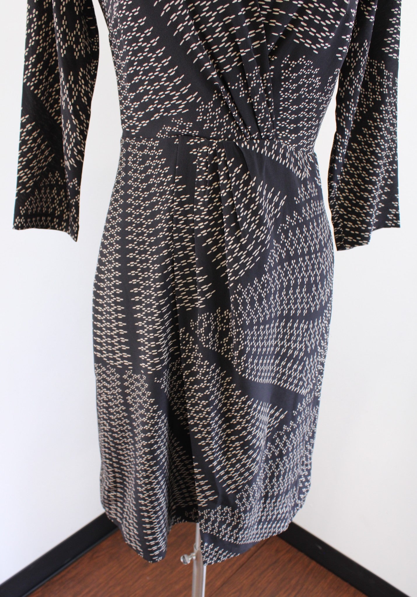 NWT J Crew Black Silk Twist Front Dress in Kaleidoscope Print Size 00 Geometric