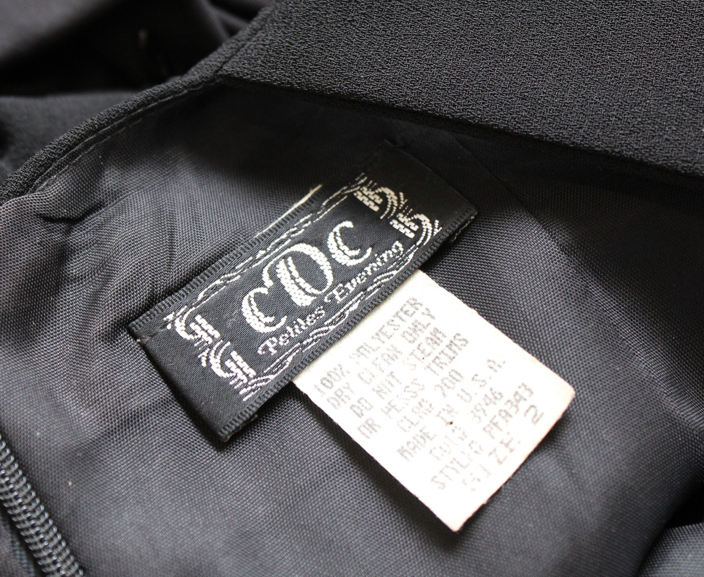 Vtg 90s Black Gold Chain Accent Halter Open Back Mini Dress LBD Size 2 Cocktail