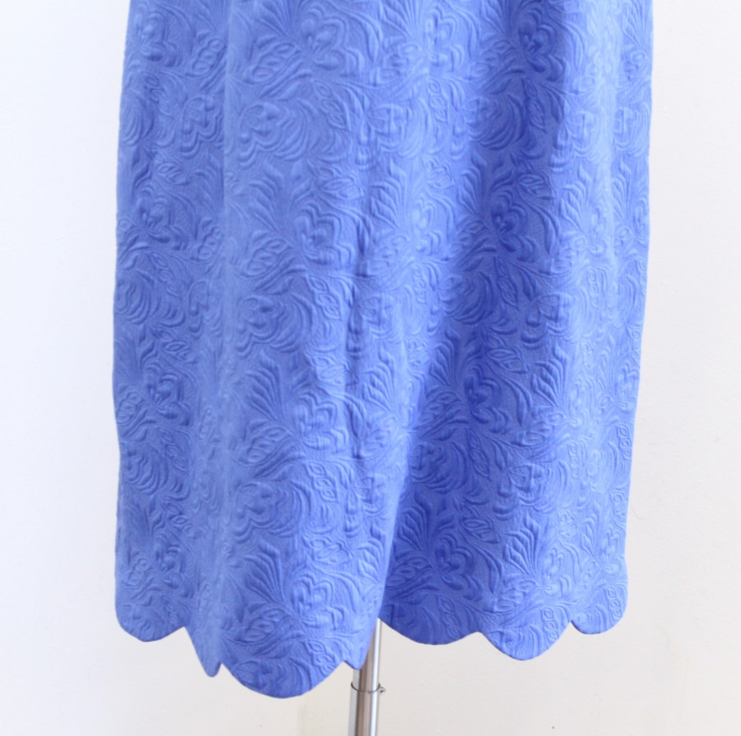 Talbots RSVP Blue Floral Matelasse Scalloped Hem Sheath Dress Size 16 Sleeveless