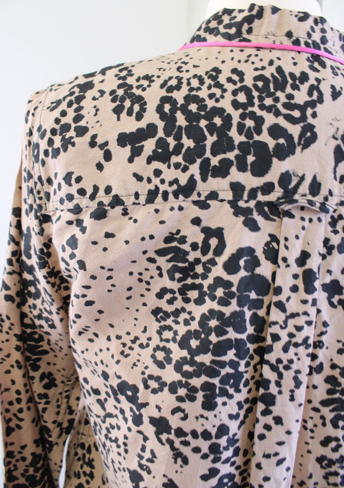 J Crew Brown Tan Black Leopard Print Button Down Shirt Blouse Linen Pink Trim S Long Sleeve