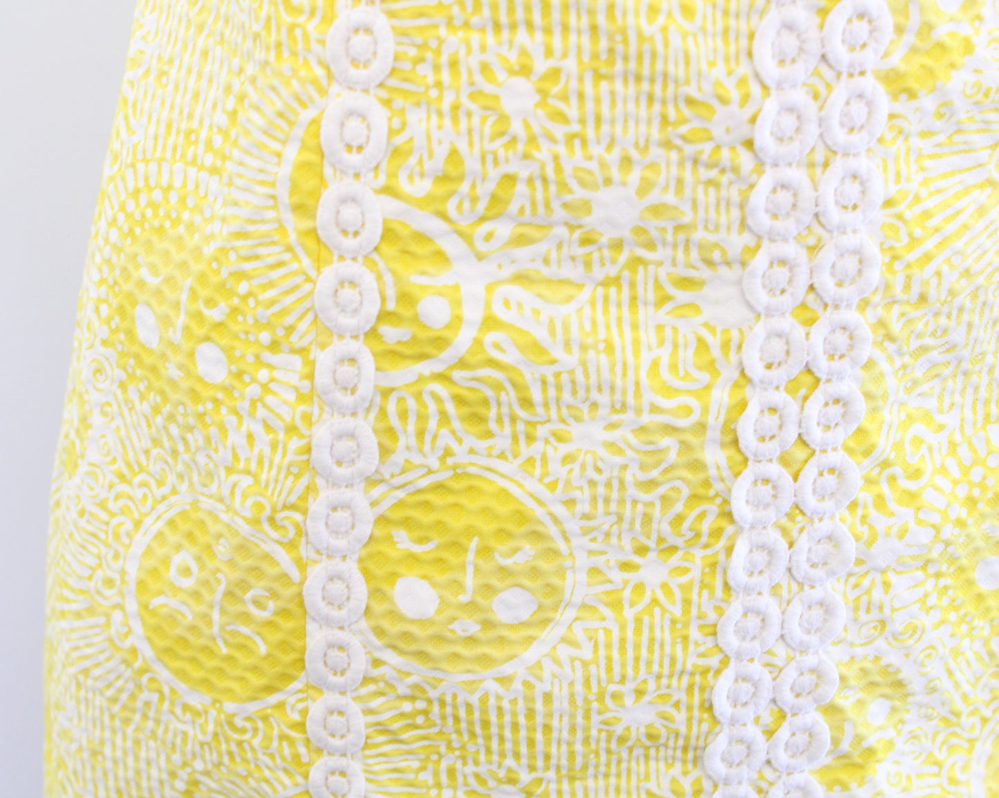 Lilly Pulitzer Yellow White Macfarlane Sun Print Lace Trim Dress Size 2 Mini