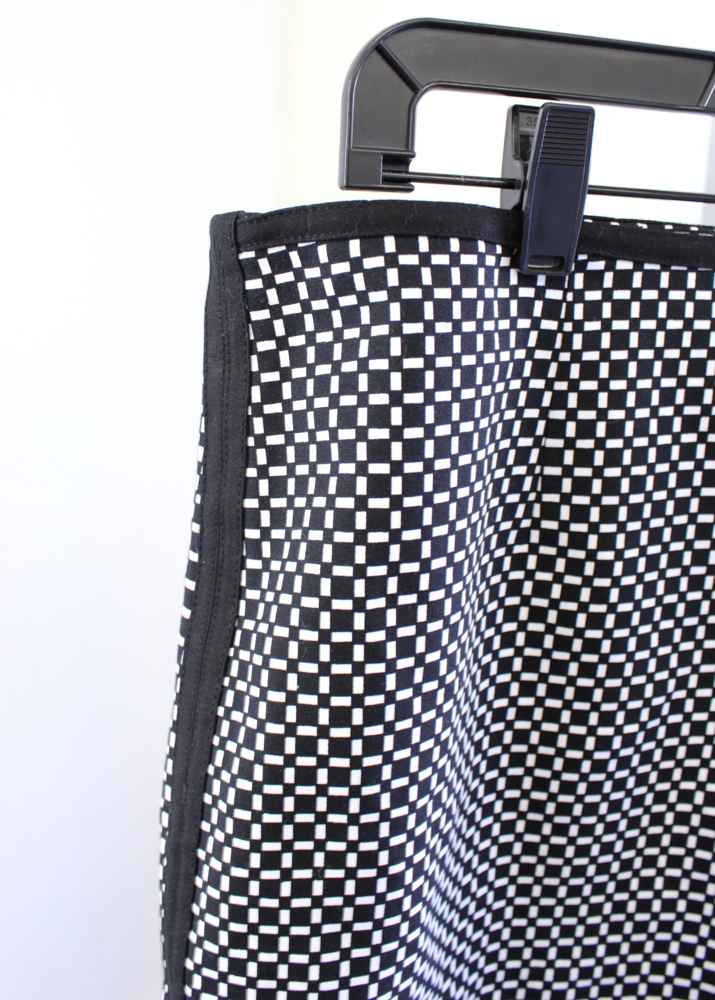 NWT $89 White House Black Market Geometric Grid Print Pencil Skirt Size 14