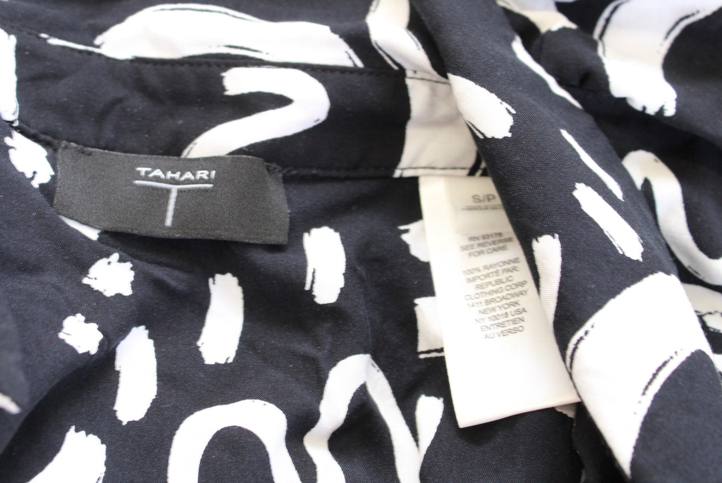 T Tahari Black White Abstract Print Tiered Tie Waist Dress Size S Artsy Unique