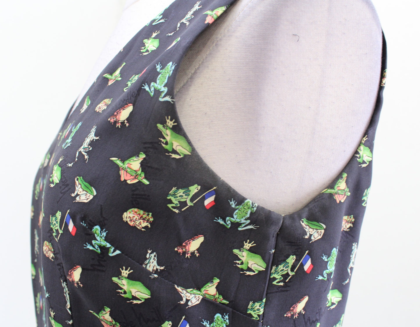 Vtg 90s Nicole Miller Silk Unique Frog French Flag Print V Neck Dress Size 8