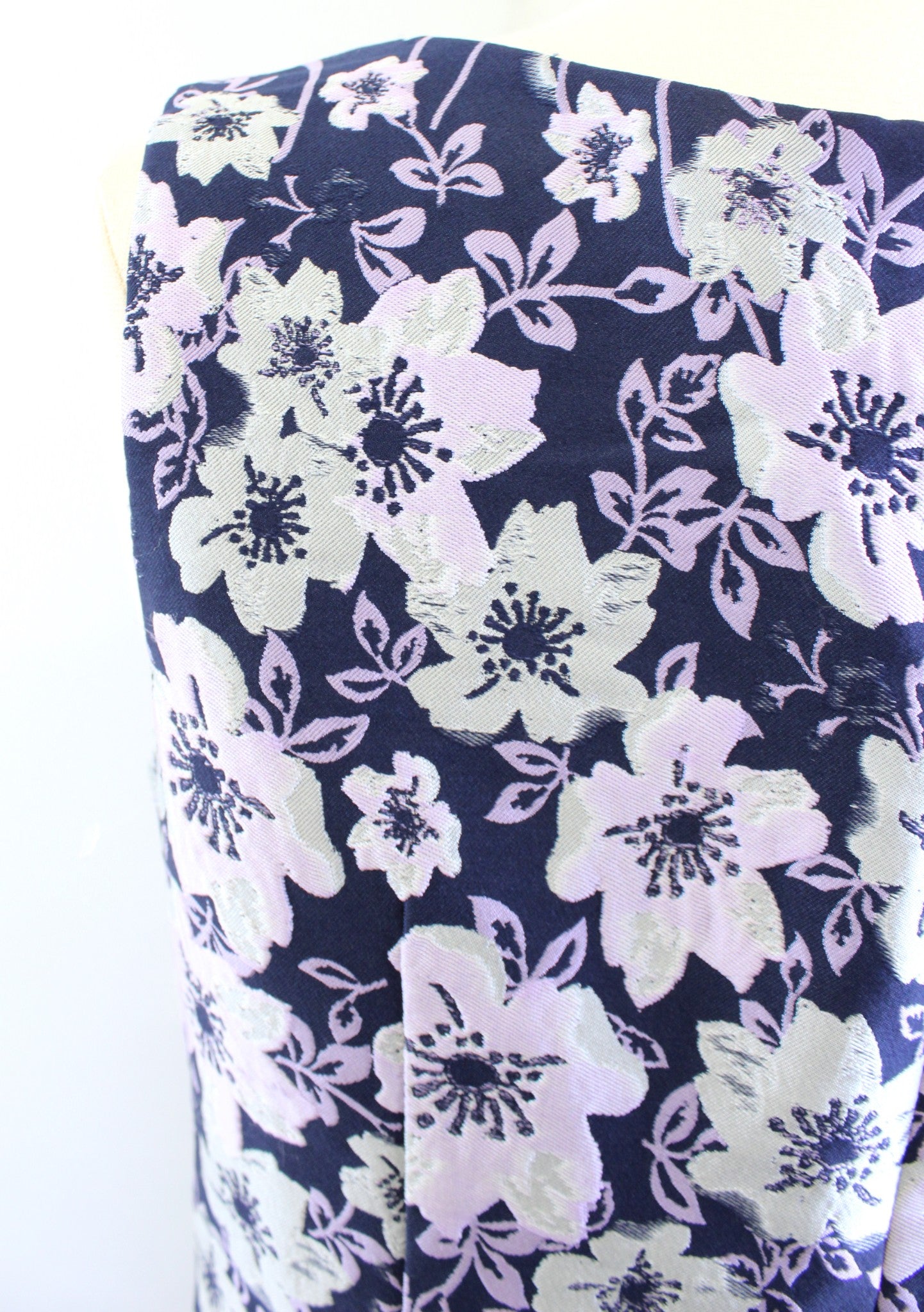 Talbots Navy Blue Lilac Falling Floral Print Sheath Dress Size 6P Cocktail