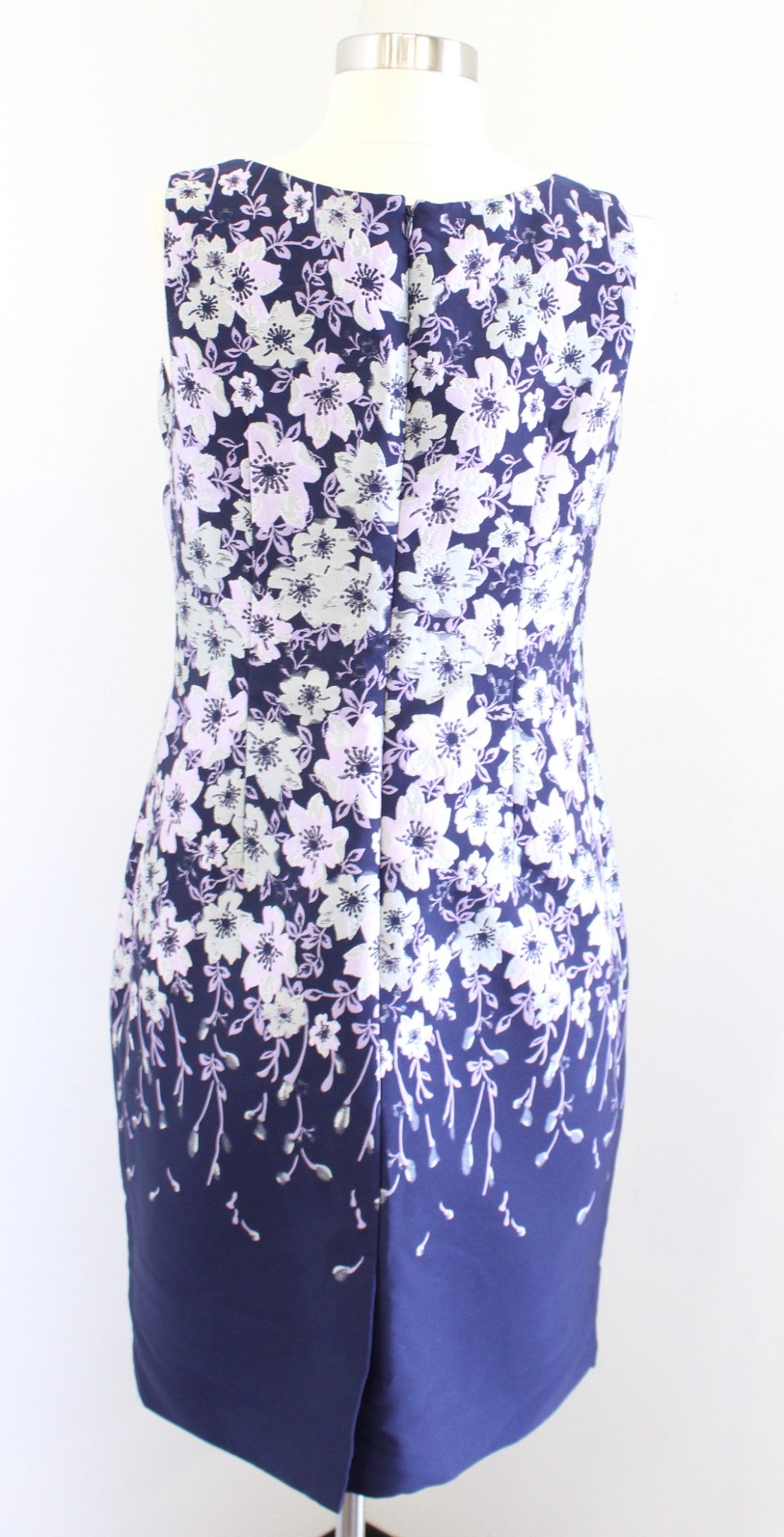 Talbots Navy Blue Lilac Falling Floral Print Sheath Dress Size 6P Cocktail