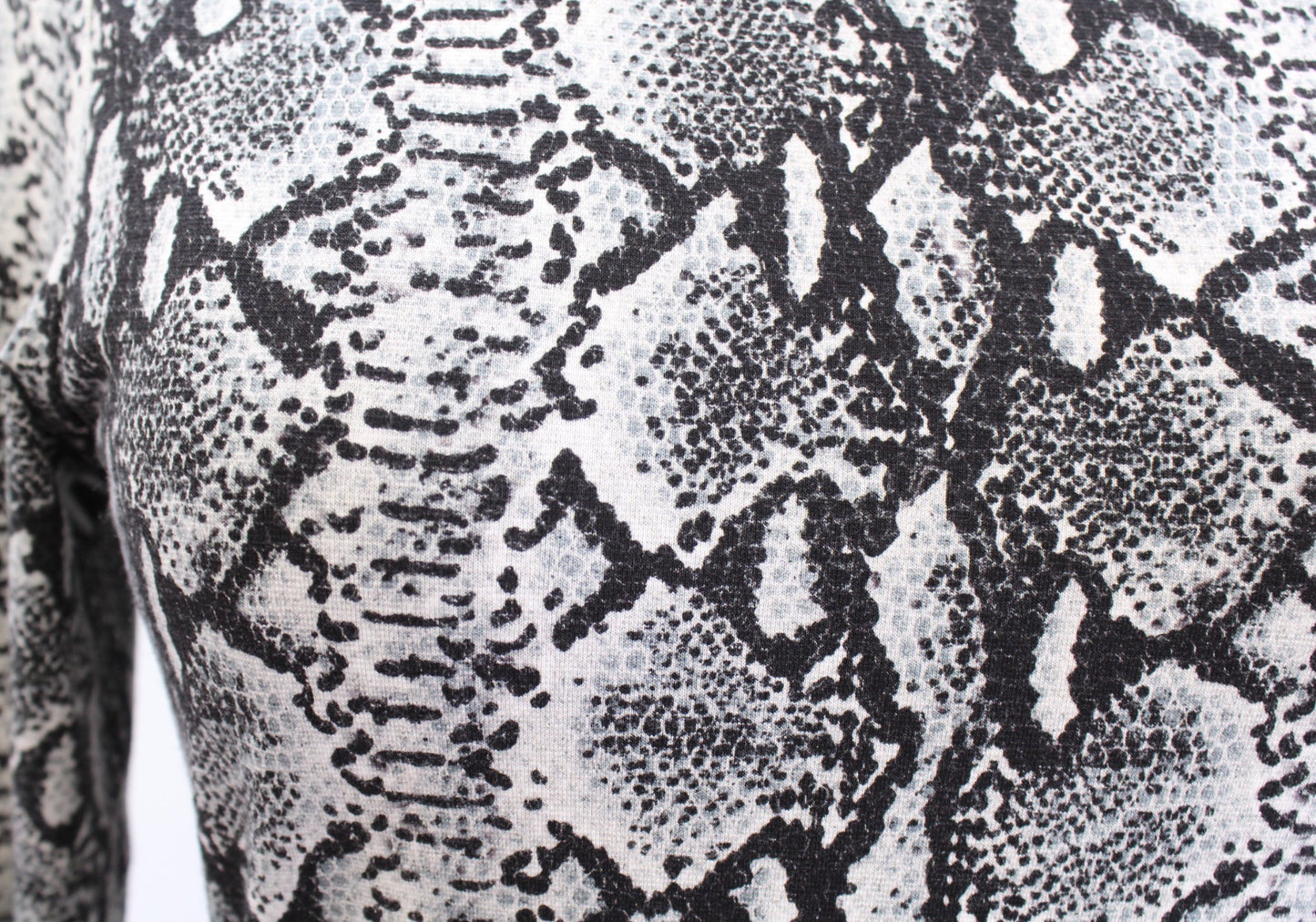 Alice + Olivia Delora Mock Neck Snakeskin Print Knit Midi Dress Size 6 Bodycon