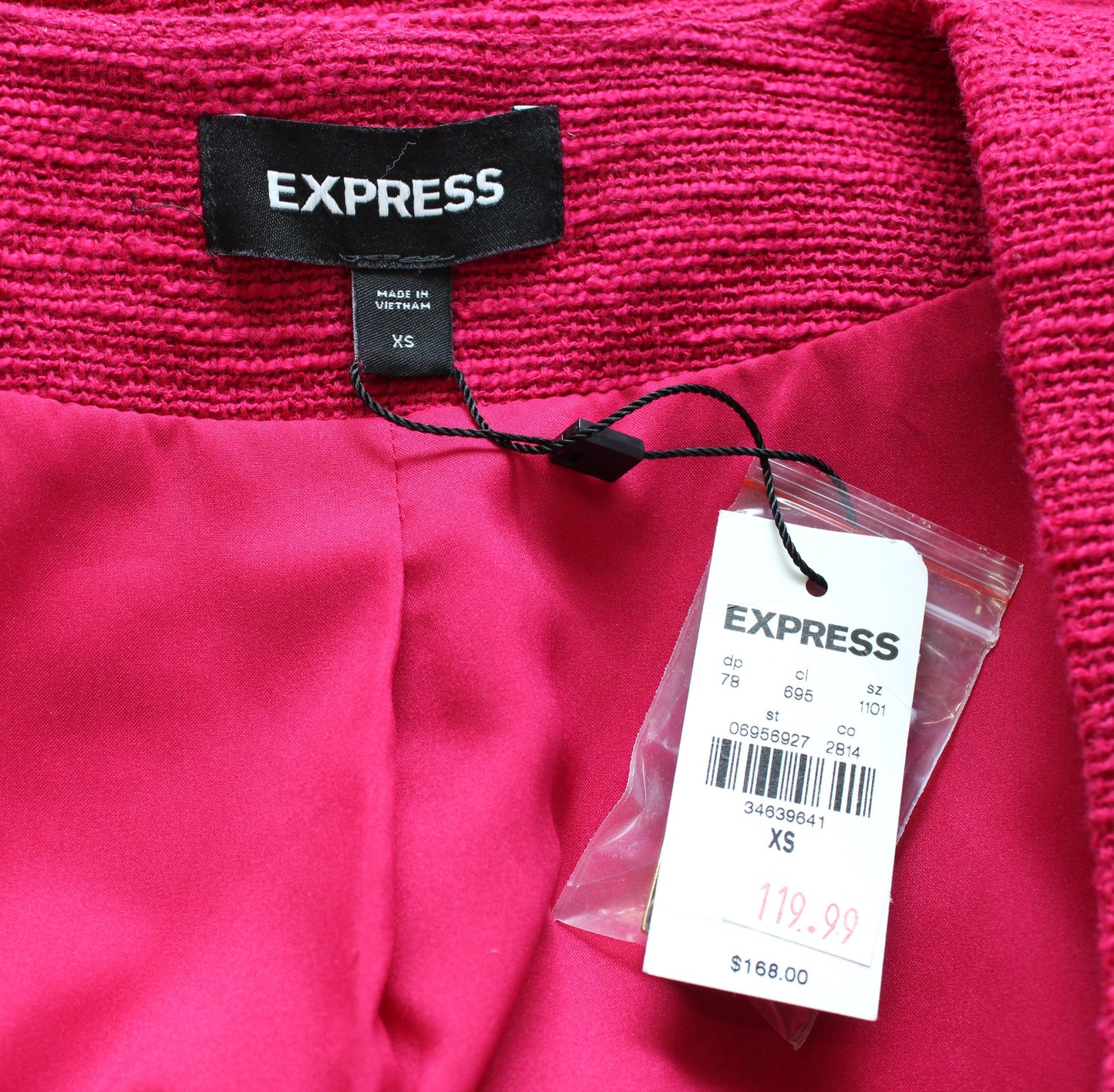 NWT Express Raspberry Tweed Scoop Neck Cropped Blazer Jacket Size XS Gold Button