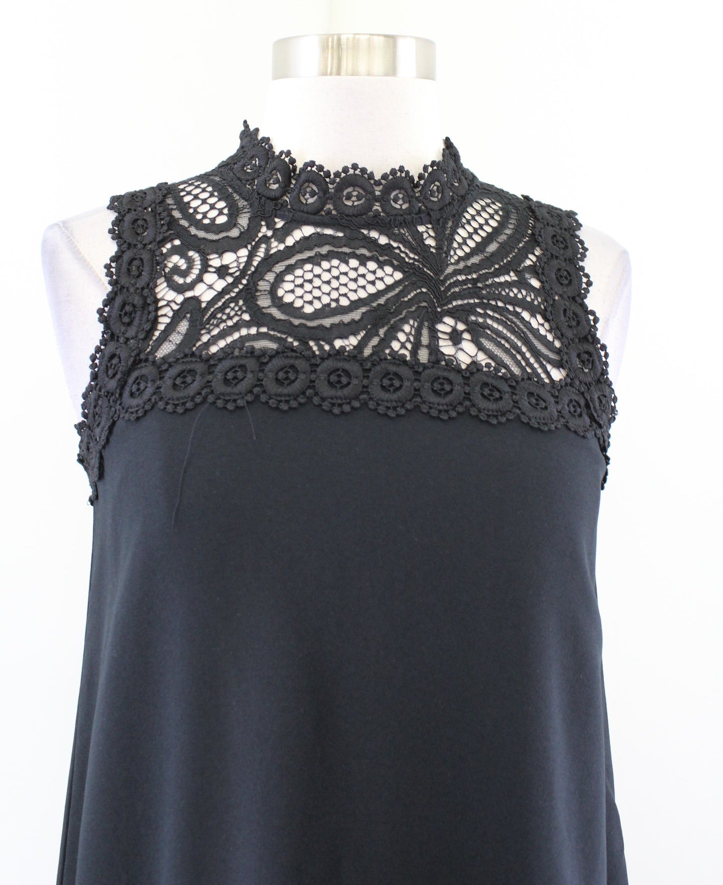Lilly Pulitzer Harmon Onyx Black Lace Mock Neck Shift Dress Size 00 Sleeveless