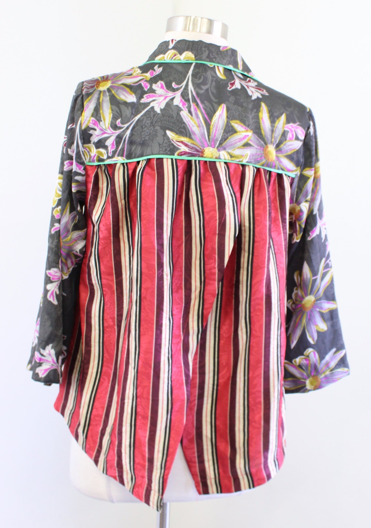 NWT Eloise Anthropologie Gray Stripe and Petal Floral Sleep Shirt Top Size XS