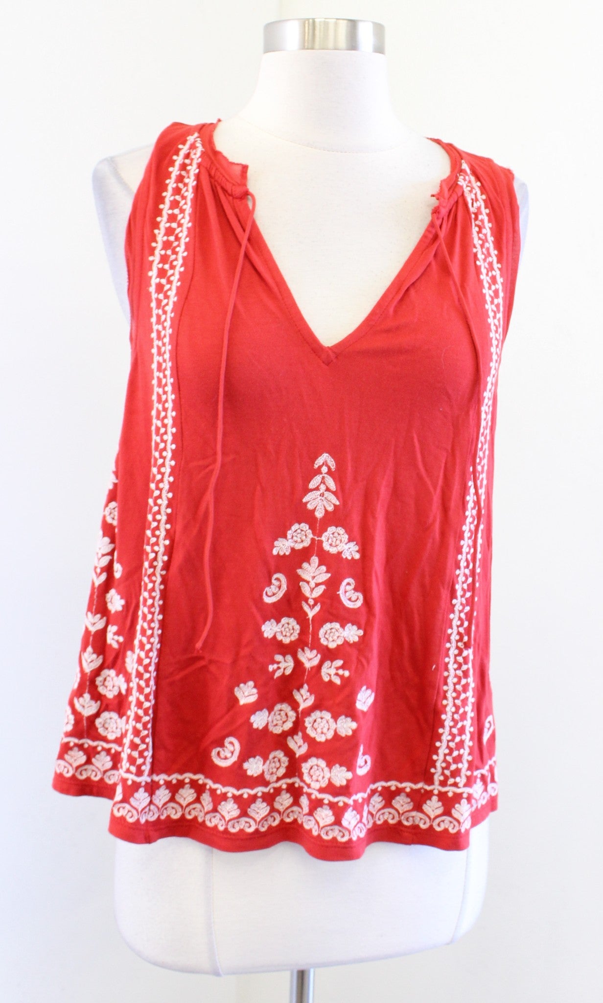 Akemi Kin Anthropologie Chelsey Rust White Floral Embroidered Tank Top Blouse M