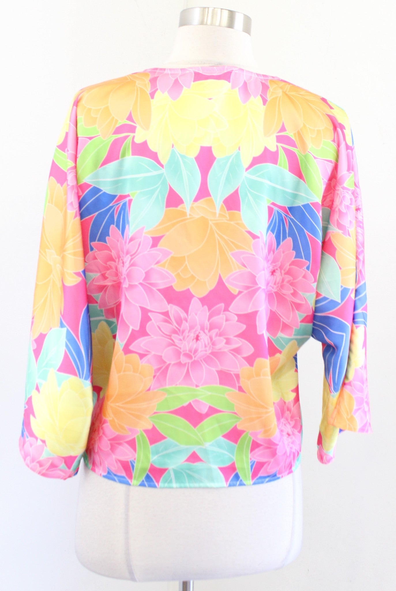 Boston Proper Colorful Floral Tie Front Charmeuse Kate Top Blouse Size S V Neck