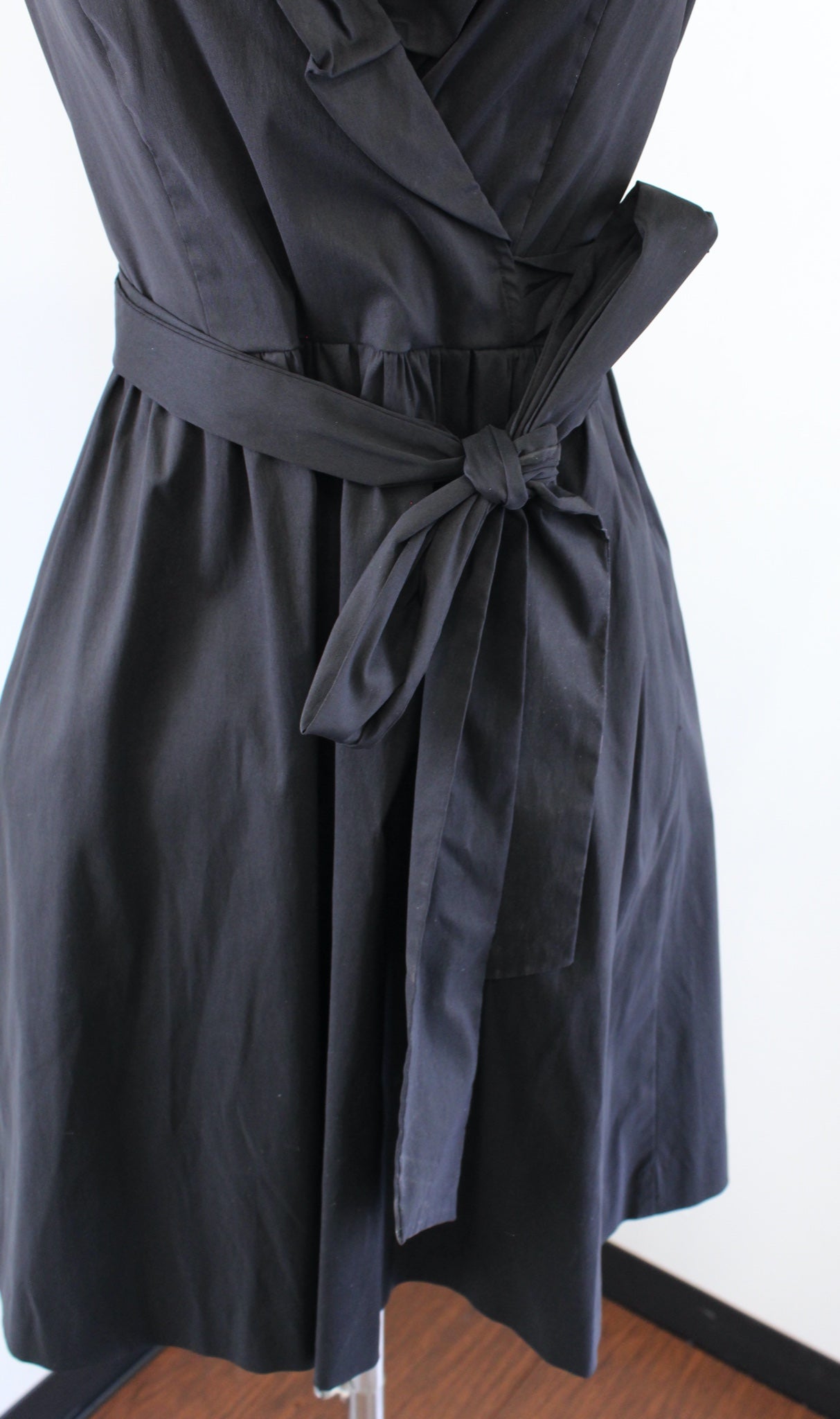 Cache Black Tie Waist Ruffle Collar Fit and Flare Dress Size 4 Cocktail Party