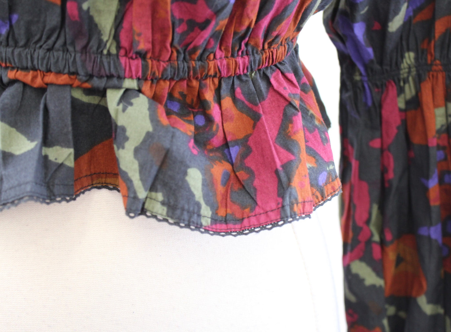 Cleobella Jasmine Smocked Long Sleeve Cropped Top Blouse Size S Garden Floral