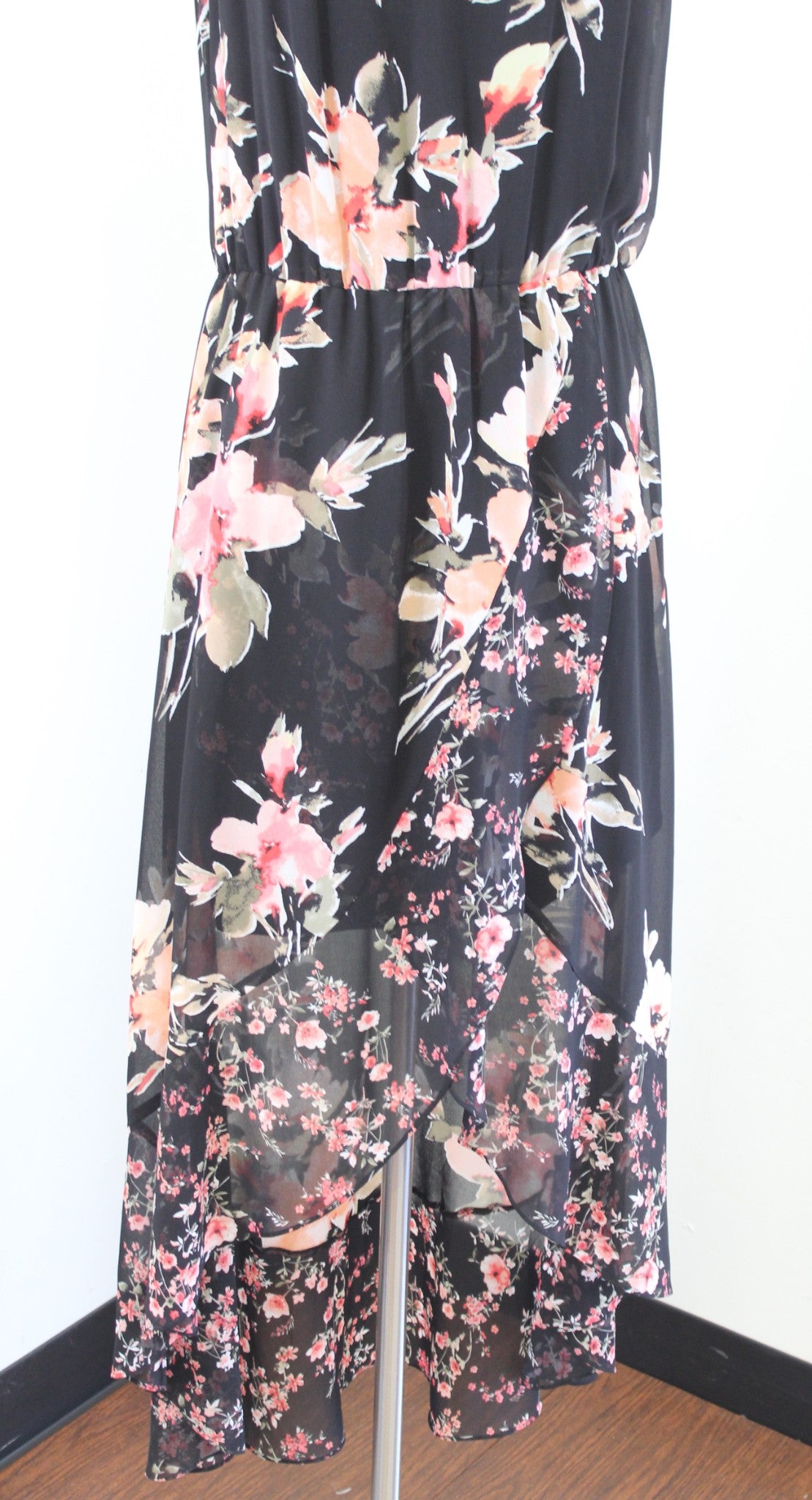 White House Black Market Choker Collar Keyhole Hi Lo Floral Maxi Dress Size 10