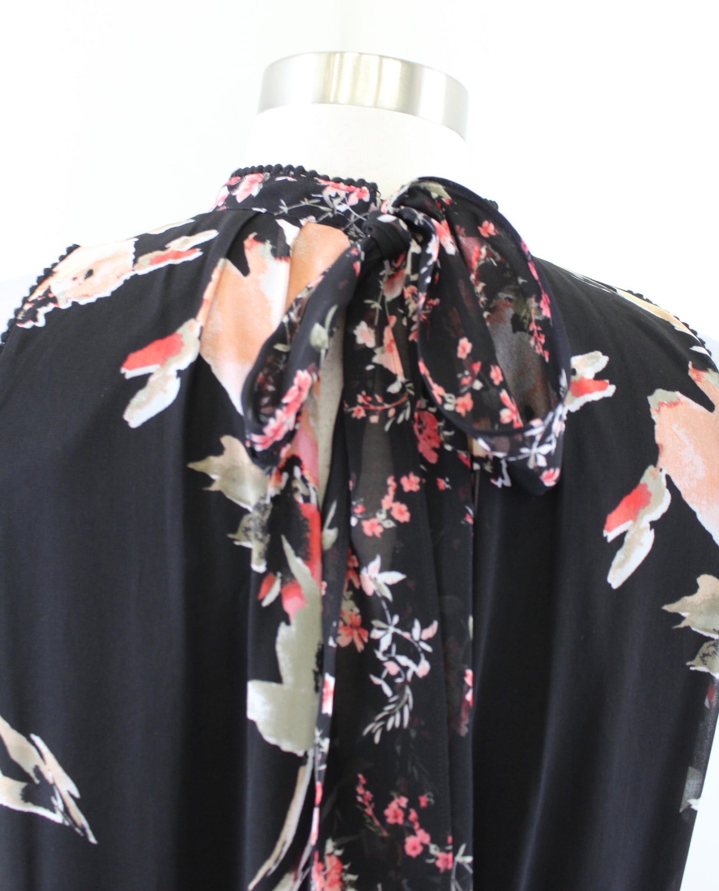 White House Black Market Choker Collar Keyhole Hi Lo Floral Maxi Dress Size 10