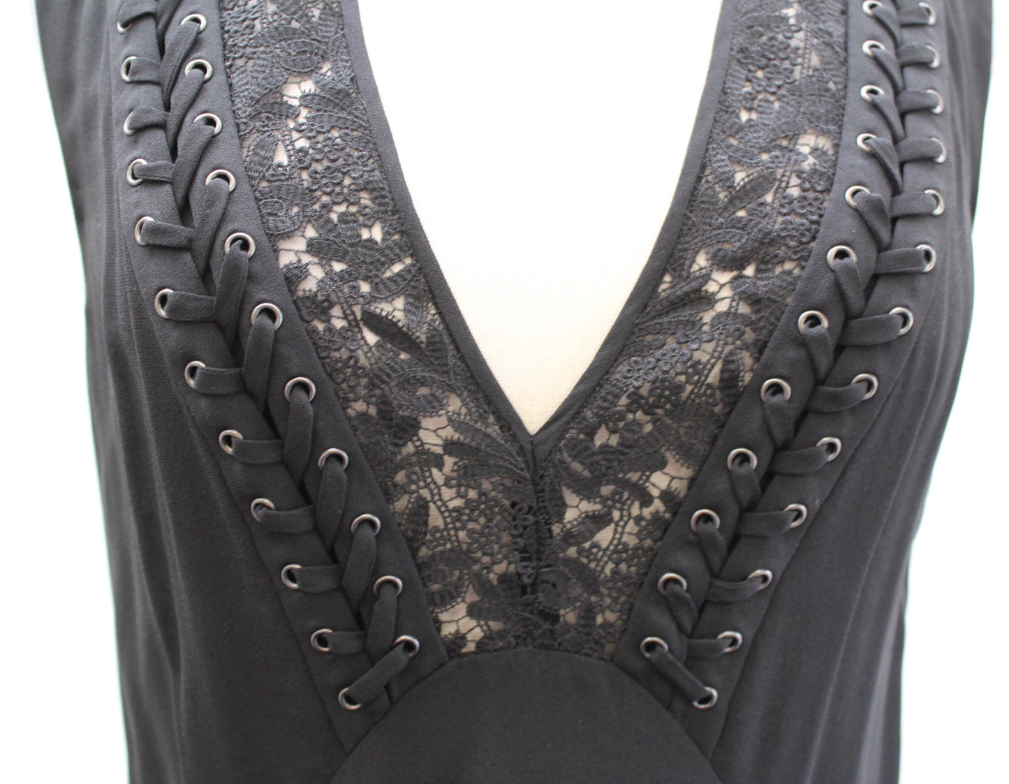 ALC A.L.C. Black Lace Up Grommet Plunge V Neck Silk Araya Midi Dress Size 2