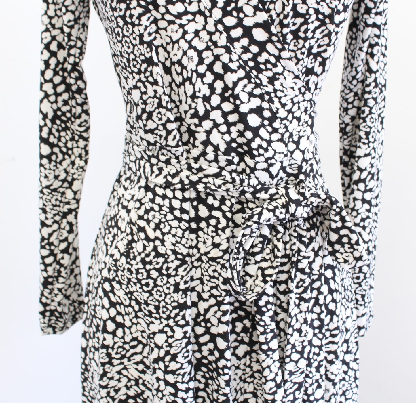 NWT Banana Republic Womens Black White Jersey Leopard Print Wrap Dress Size S