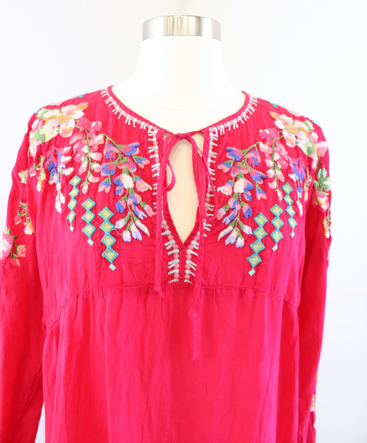 Johnny Was Red Floral Embroidered Tie Yoke Neck Tunic Top Blouse Sz S Geometric