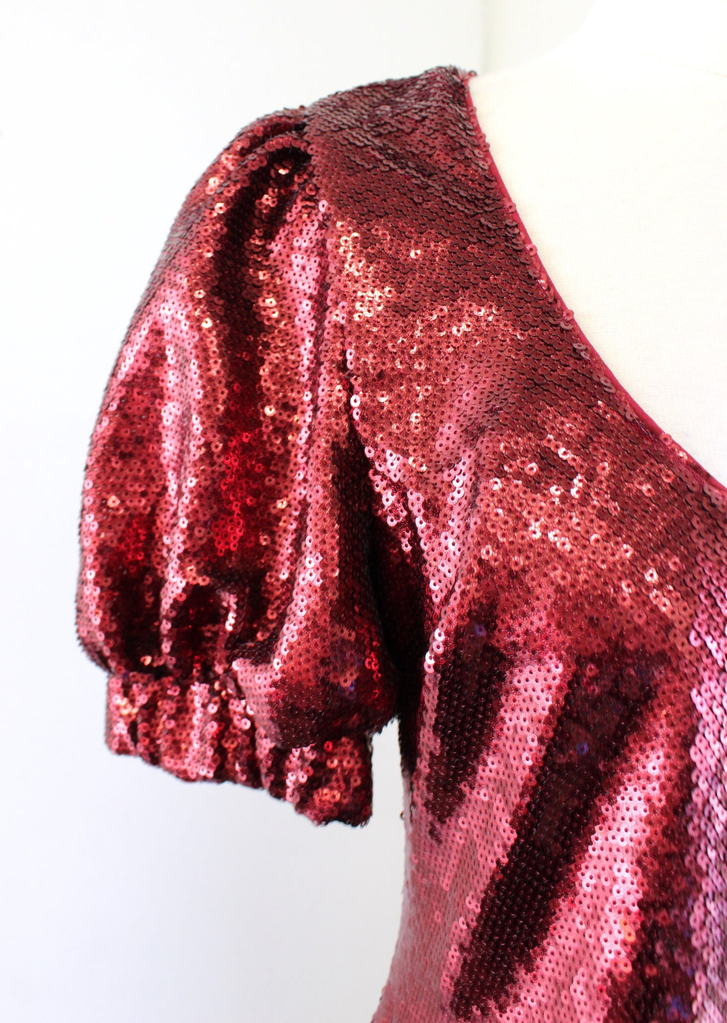 NWT Keepsake Farewell Ruby Red Sequin Midi Dress Size XS US 0 - 2 Puff Sleeve