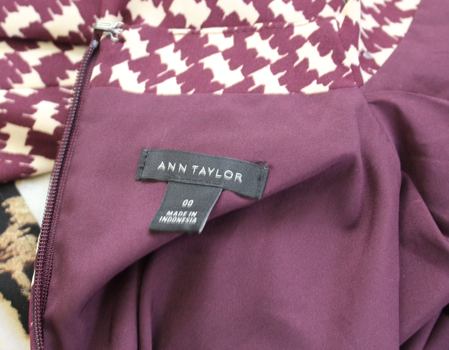 Ann Taylor Maroon Houndstooth Print Blouson Flared Midi Dress Size 00 A Line