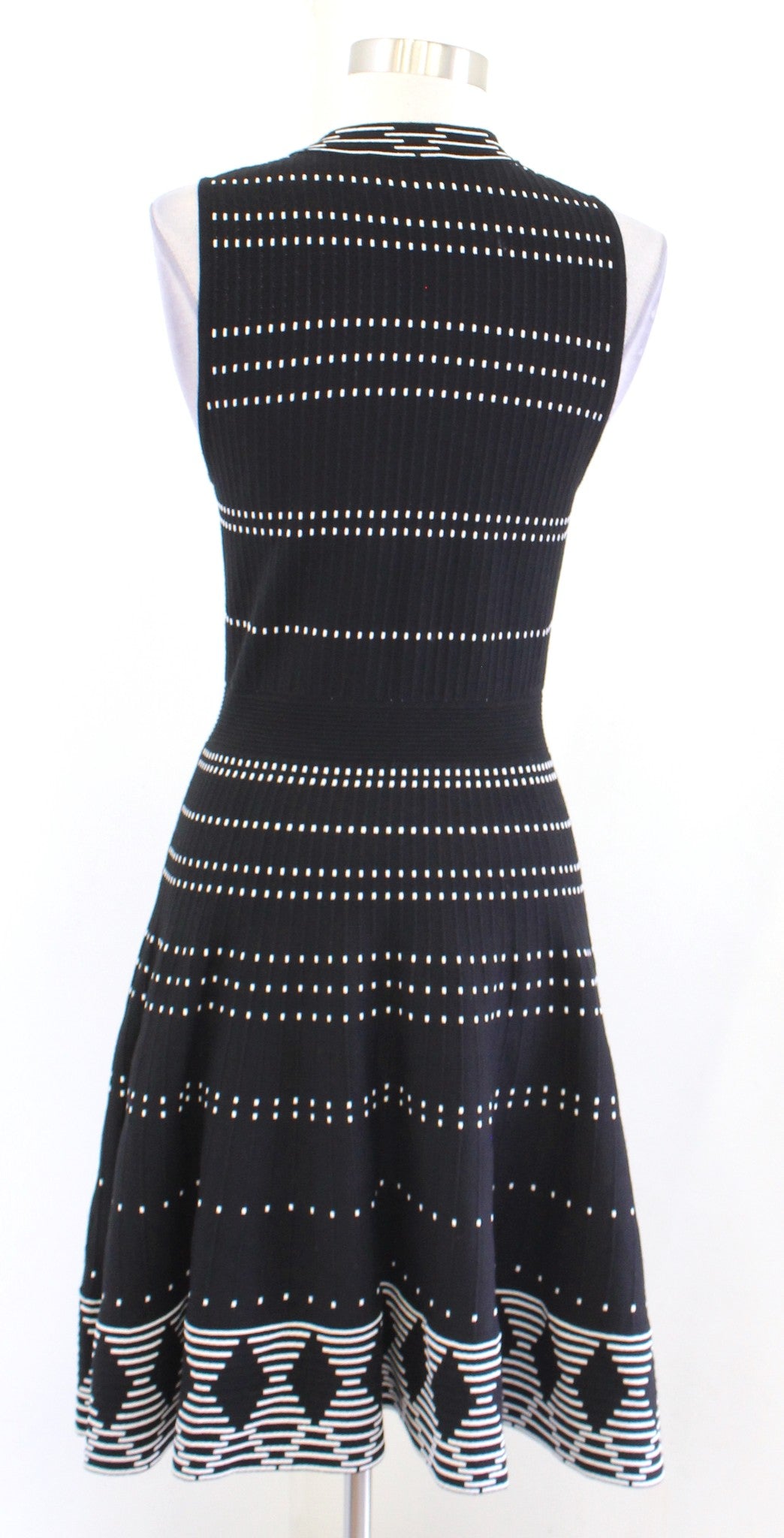 Kate Spade Black White Textured Fit and Flare Dress Size XS Sleeveless Striped