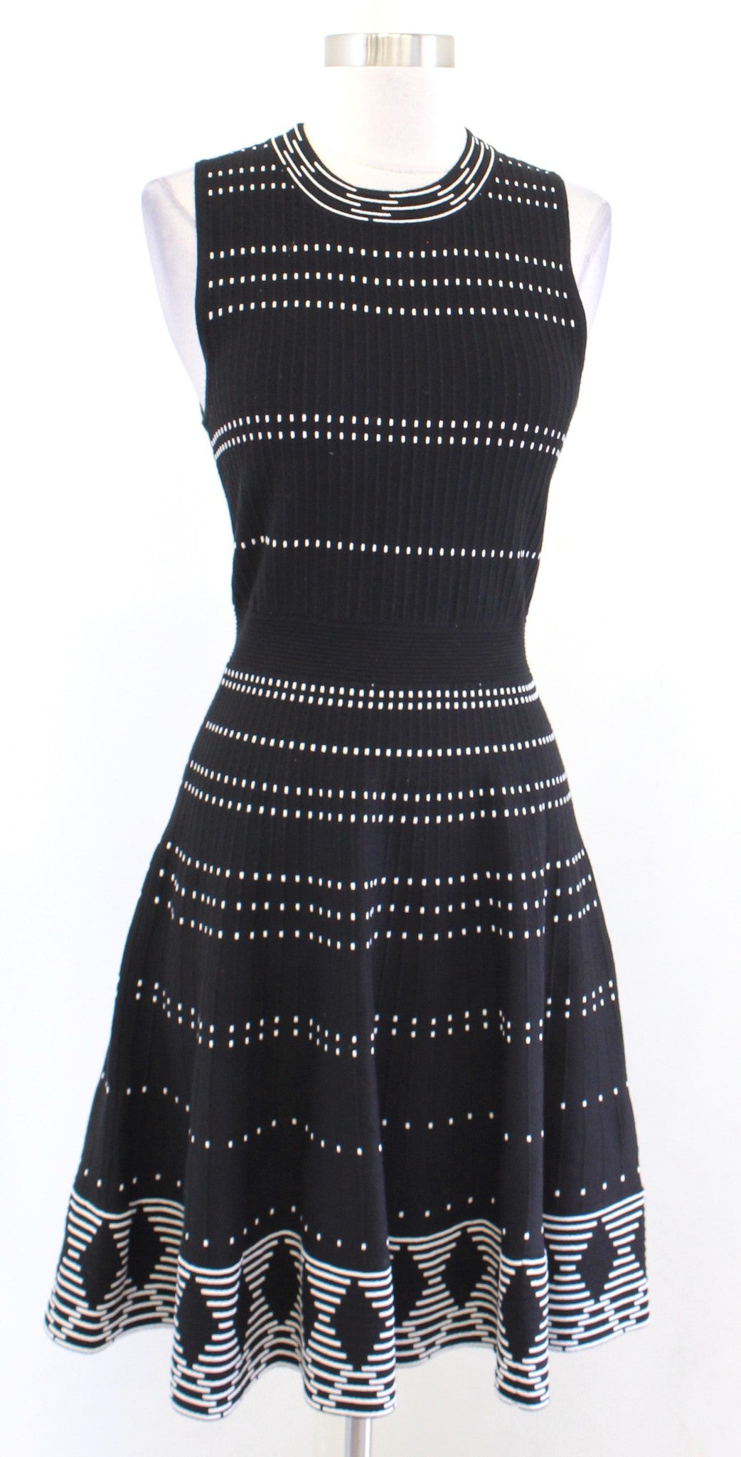 Kate Spade Black White Textured Fit and Flare Dress Size XS Sleeveless Striped