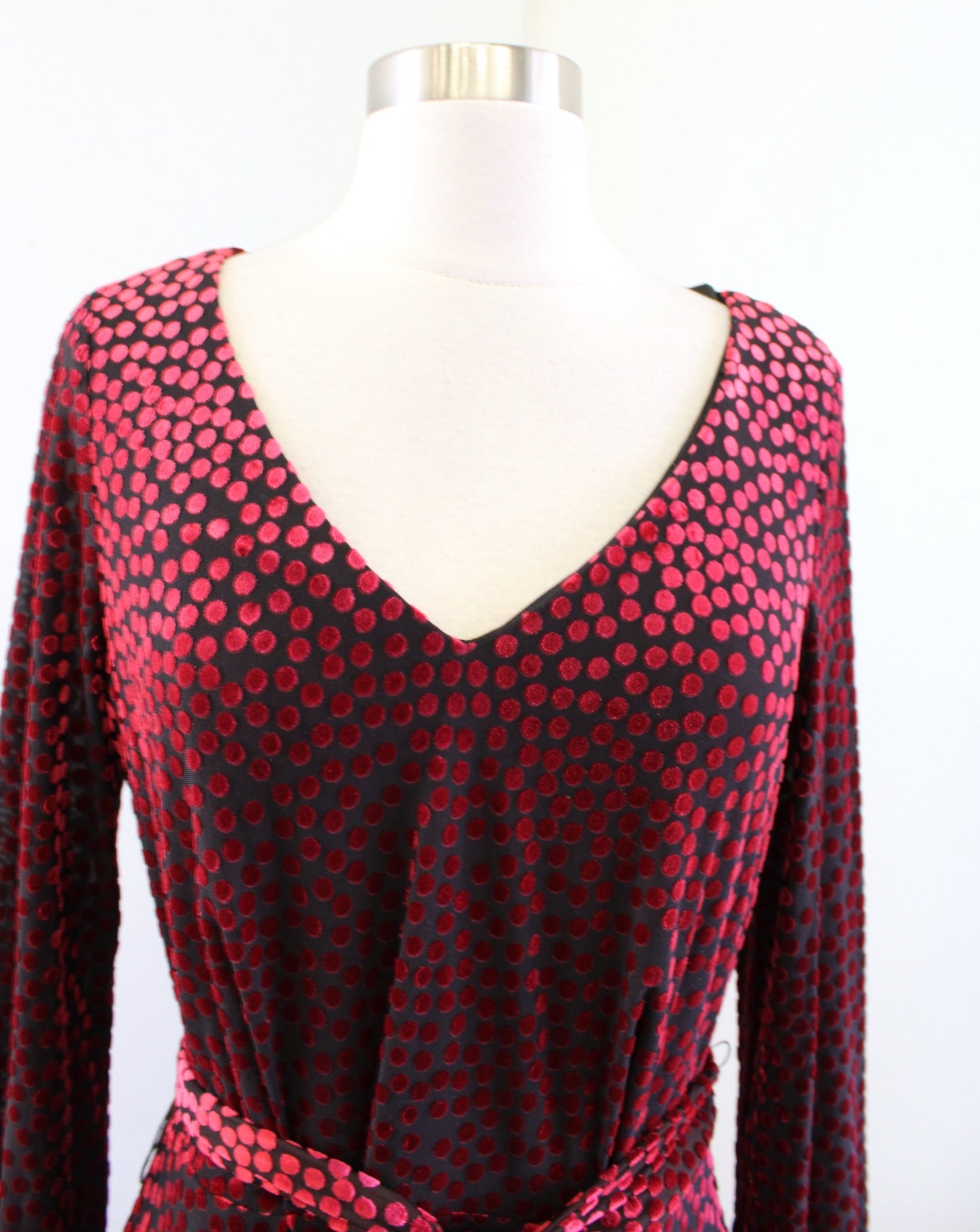 Calvin Klein Black Red Velvet Polka Dot V Neck Tie Waist Dress Size 10 Burnout