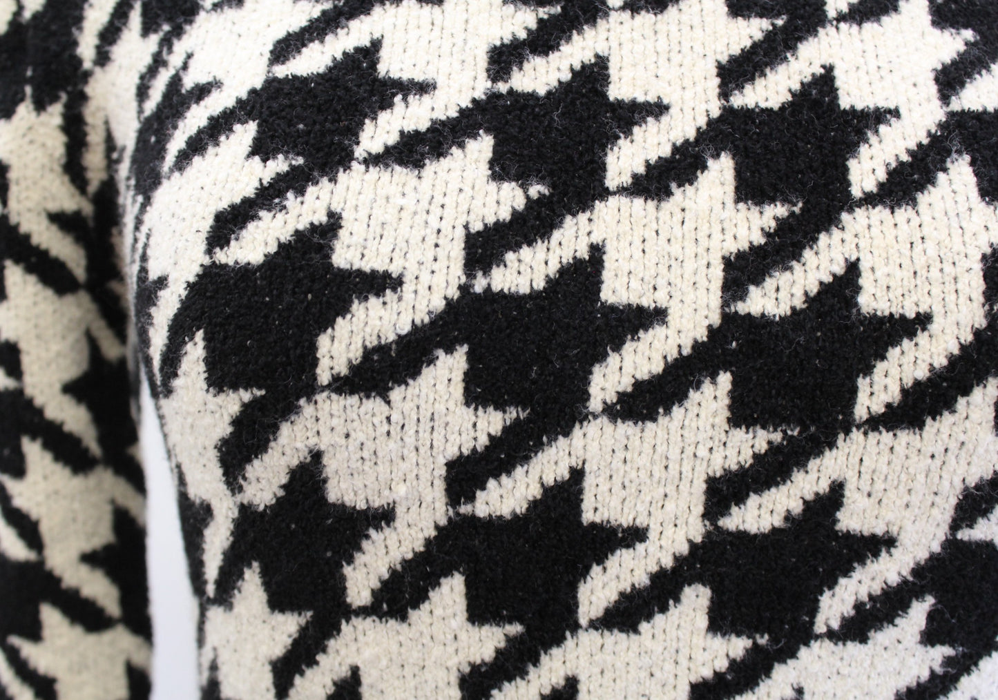 NWT Express Black Cream Houndstooth Mock Neck Mini Fitted Sweater Dress Size S