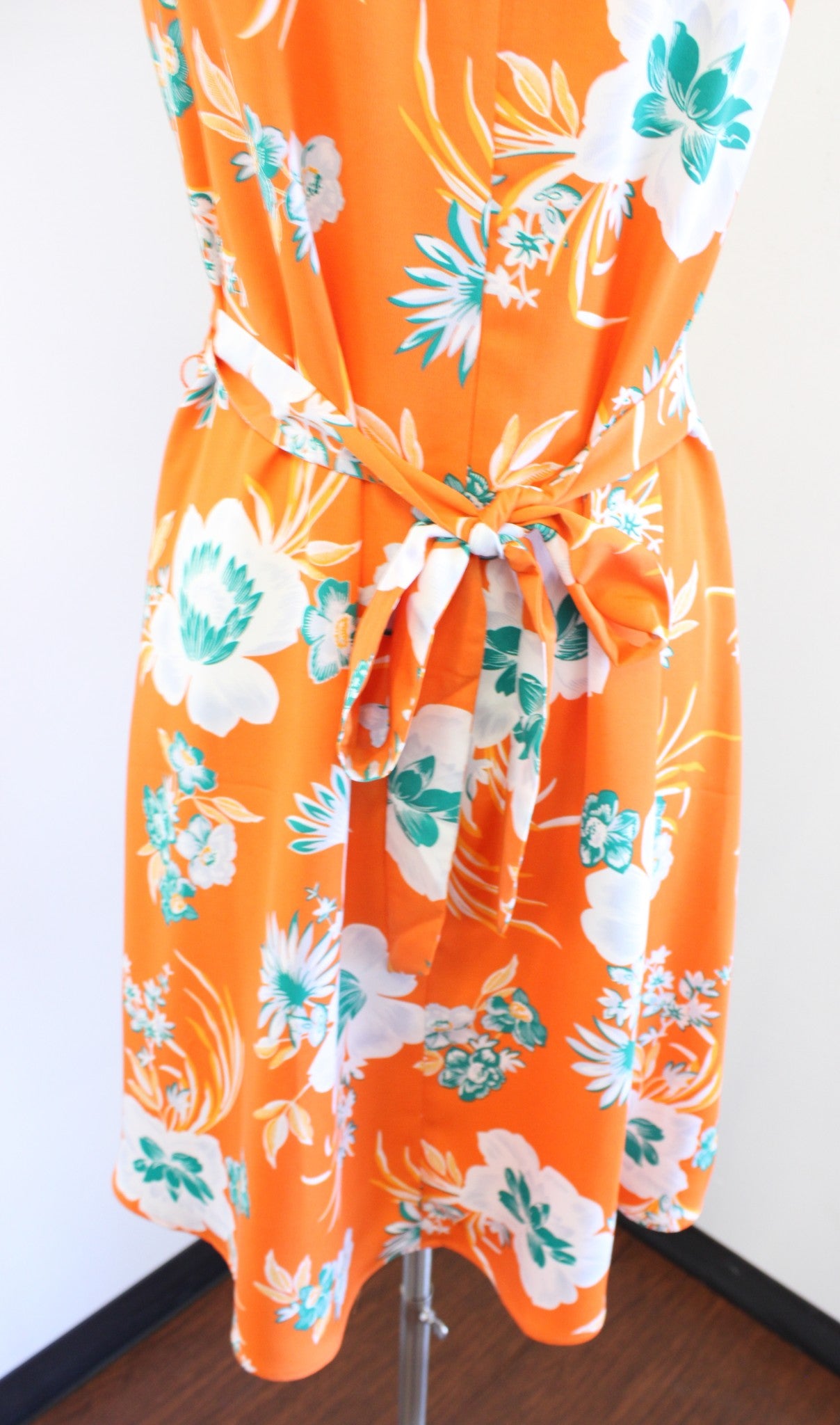 Ann Taylor Orange Tropical Floral Print Tie Waist V Neck Dress Sleeveless PM MP