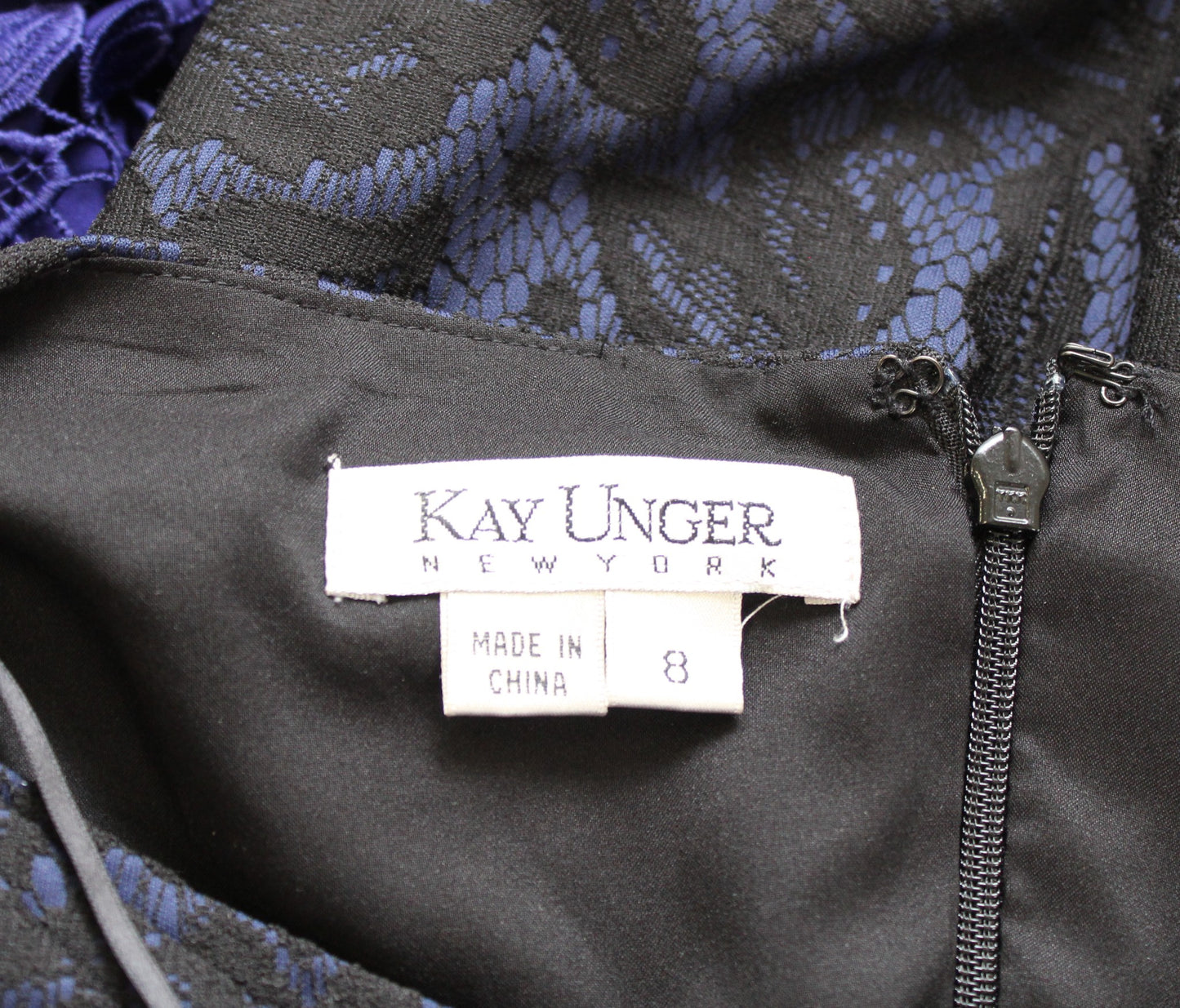 Kay Unger Navy Blue Black Lace Bow Accent Ruched Sheath Dress Size 8 Cocktail