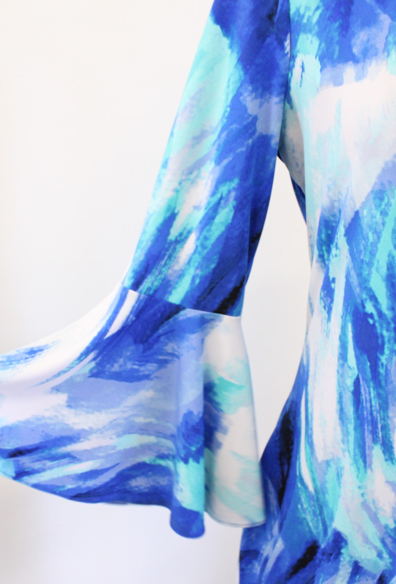 Calvin Klein Blue Watercolor Brush Stroke Jersey Knit Bell Sleeve Dress Size 6