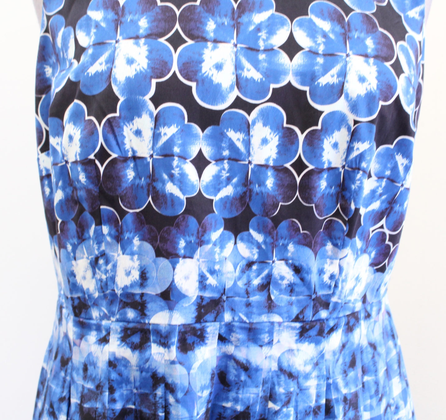 Talbots Blue Plaid Floral Ombre Print Fit and Flare Dress Size 6P Sleeveless