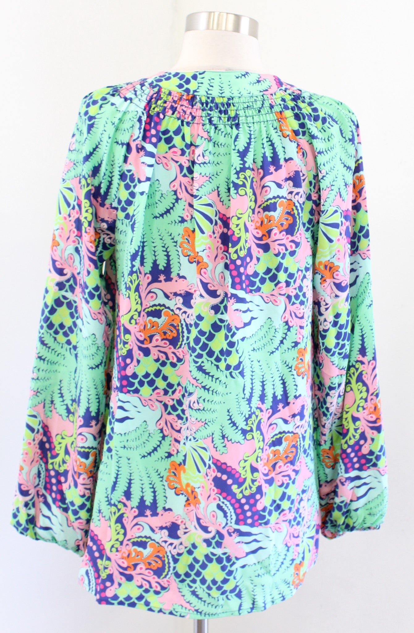 Lilly Pulitzer Elsa Colorful Silk Printed Top Blouse sz M Leaf Floral Salamander