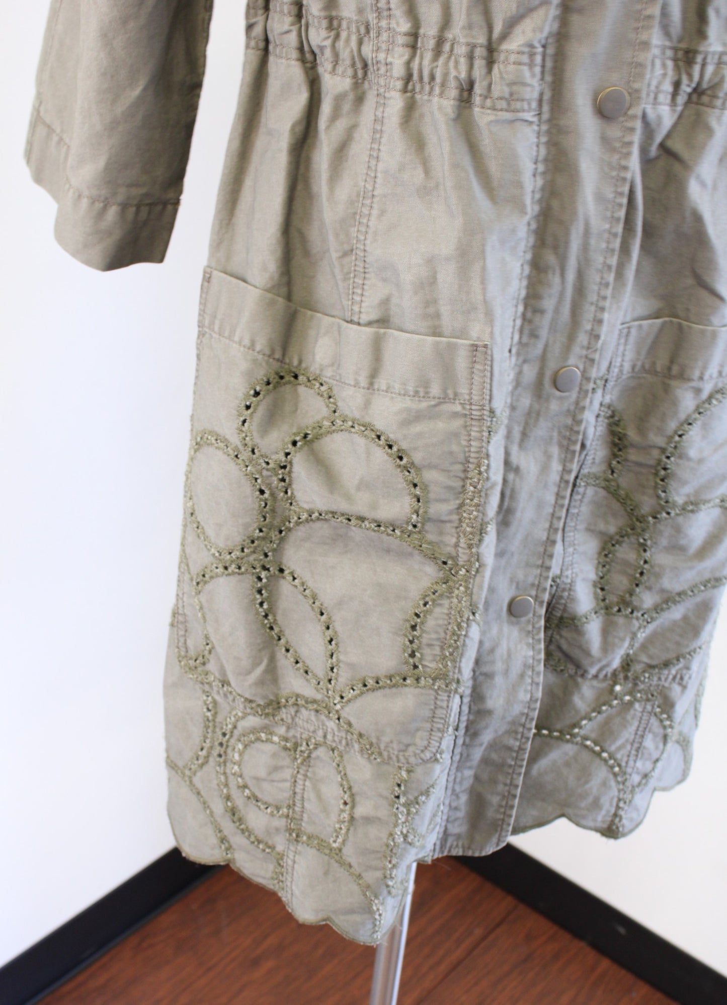 Hei Hei Anthropologie Green Embroidered Eyelet Scallop Long Jacket Trench Size S