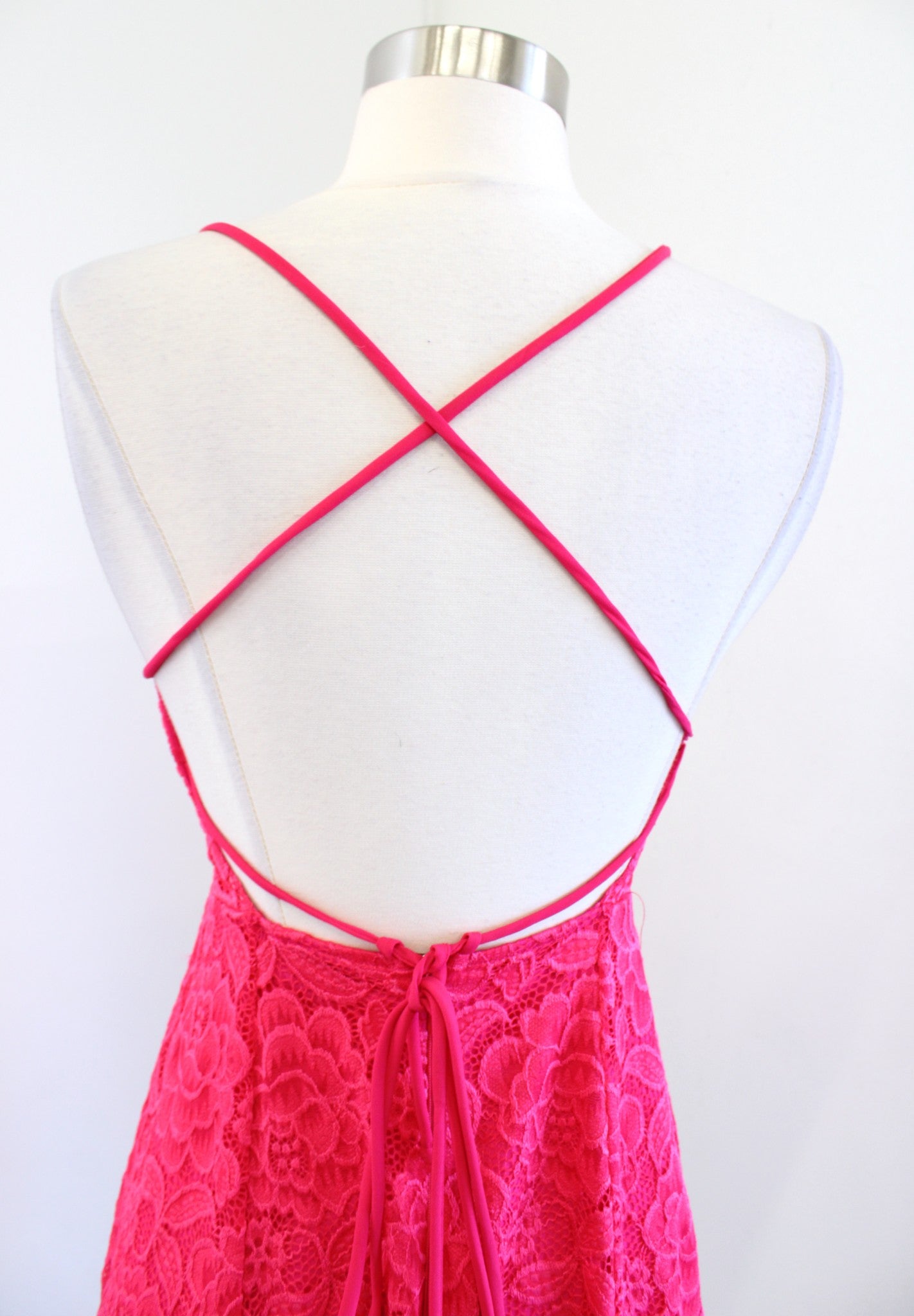 Show Me Your Mumu Victoria Pink Floral Lace Strappy Back Mini Dress Size XS