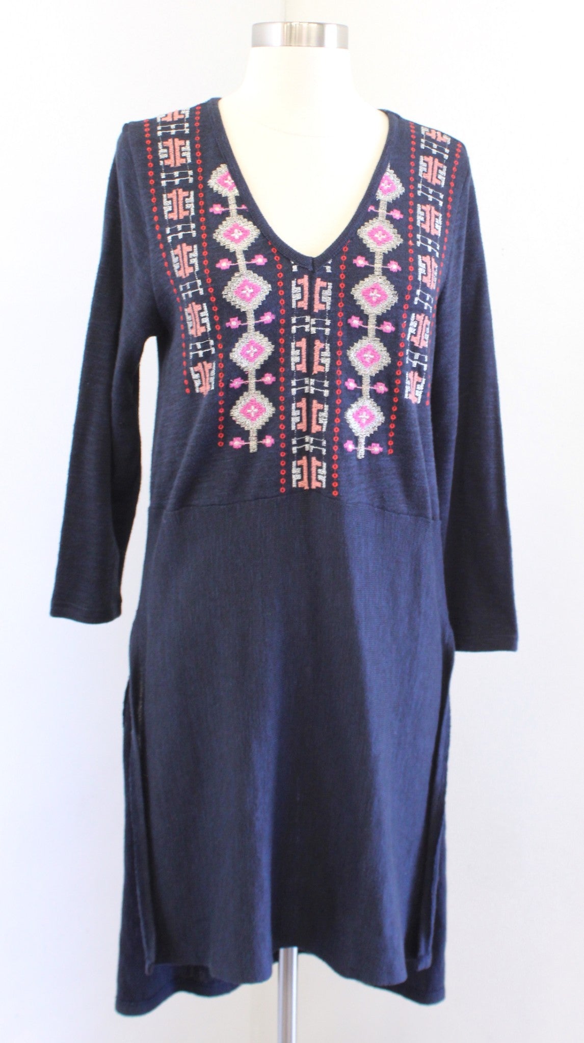 NWT Akemi + Kin Anthropologie Navy Blue Embroidered Split Hi Lo Knit Tunic Sz M