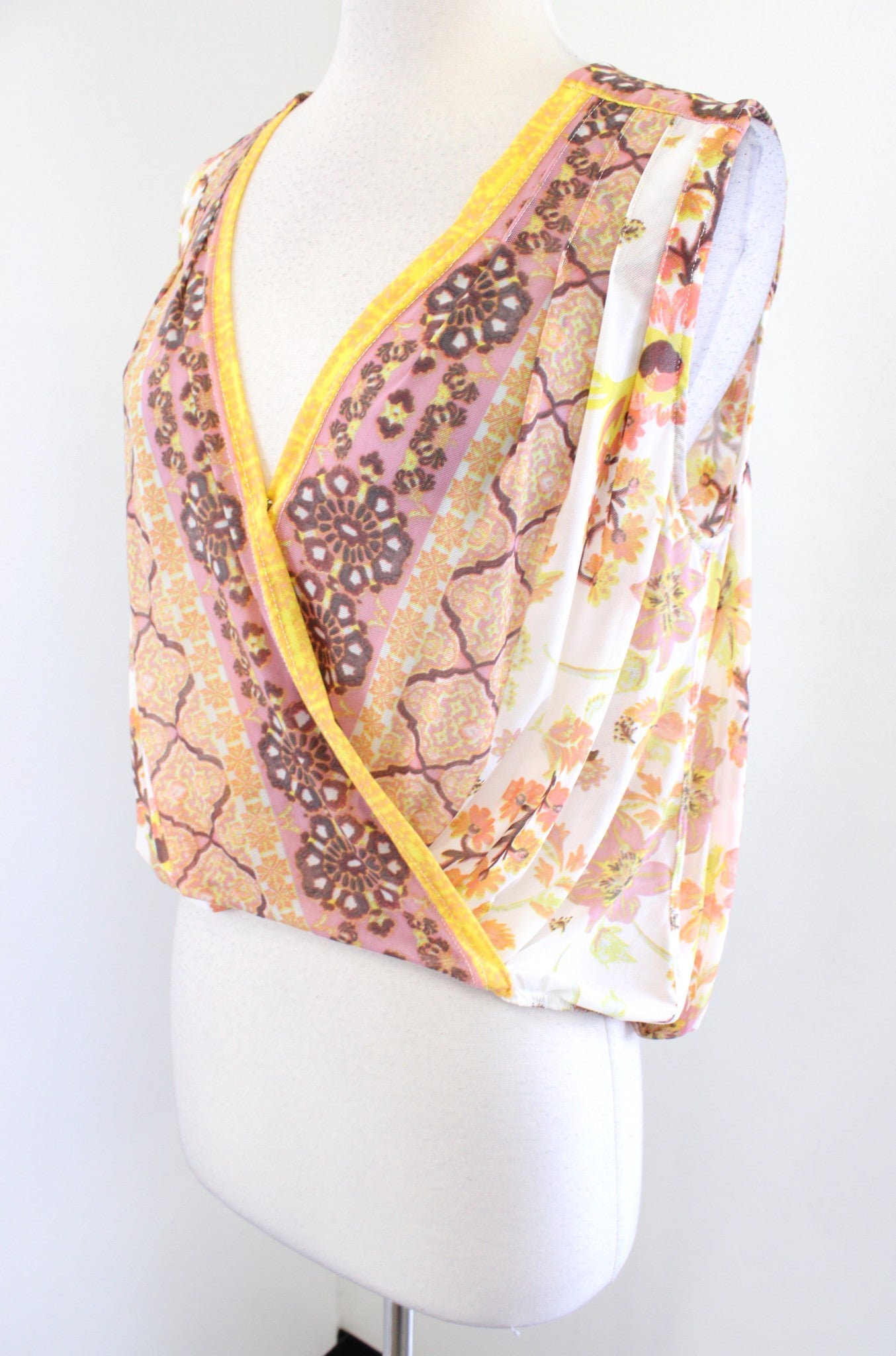 Free People Mesh Floral Print Havana Muscle Tank Hi Lo Sz XS Draped White Yellow