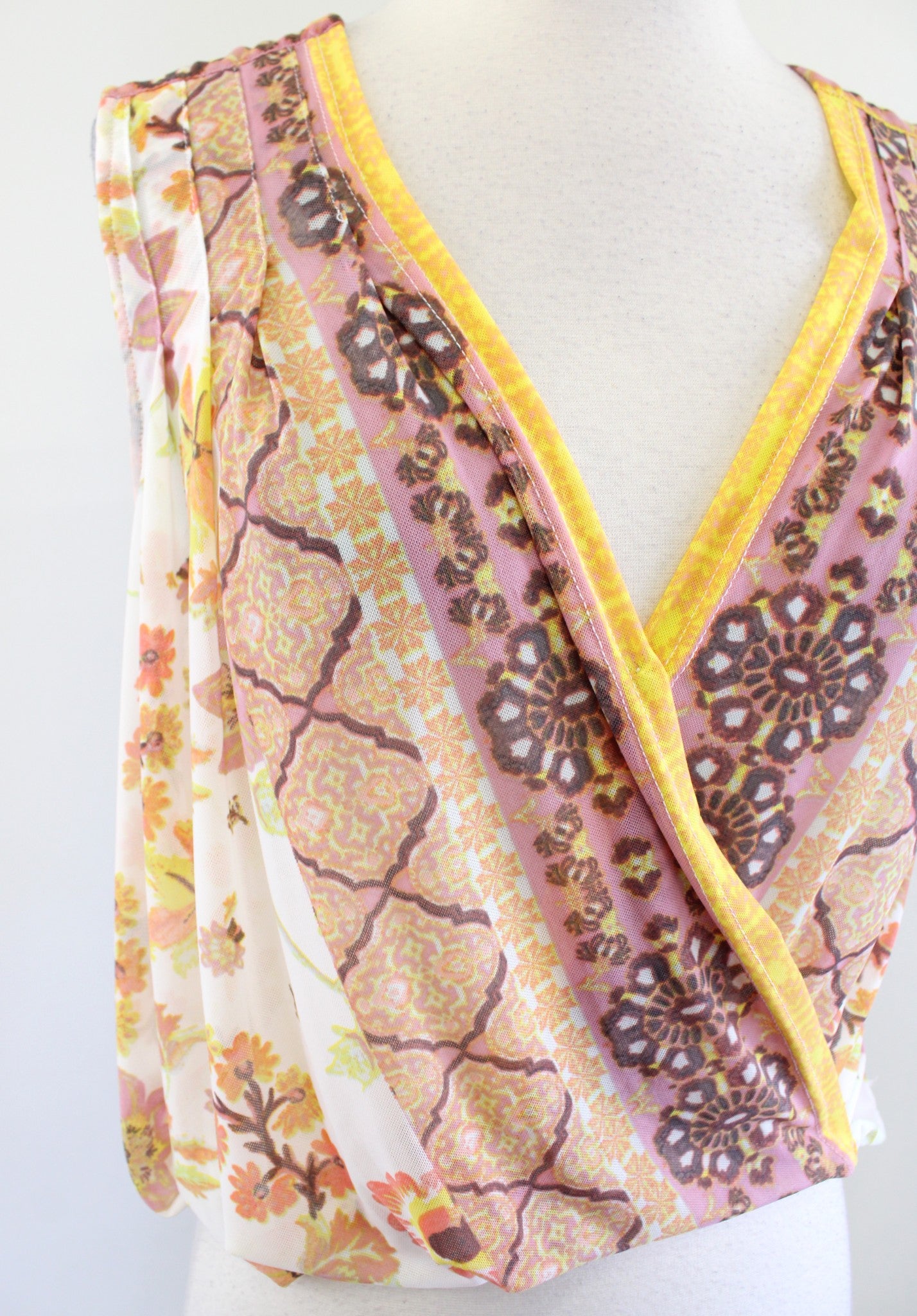 Free People Mesh Floral Print Havana Muscle Tank Hi Lo Sz XS Draped White Yellow