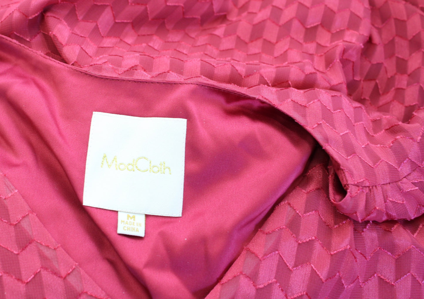 Modcloth Red Herringbone Embossed Tie Waist V Neck Shirt Dress Size M A Line