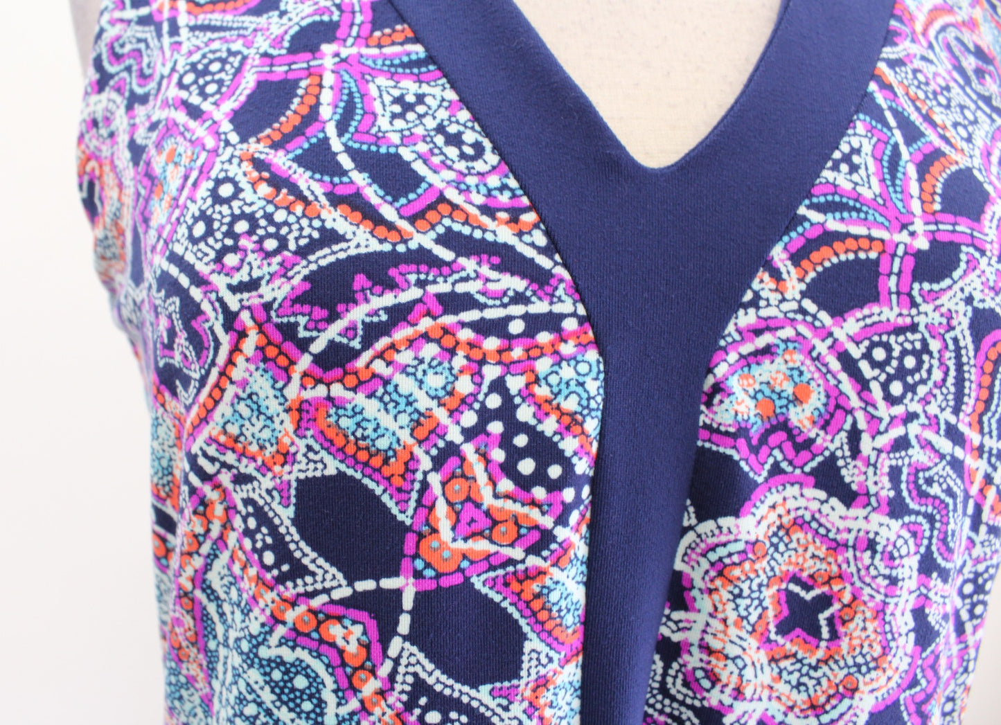 Title Nine Hillary Dream V Neck Athletic Dress Size M Geometric Print Navy Blue