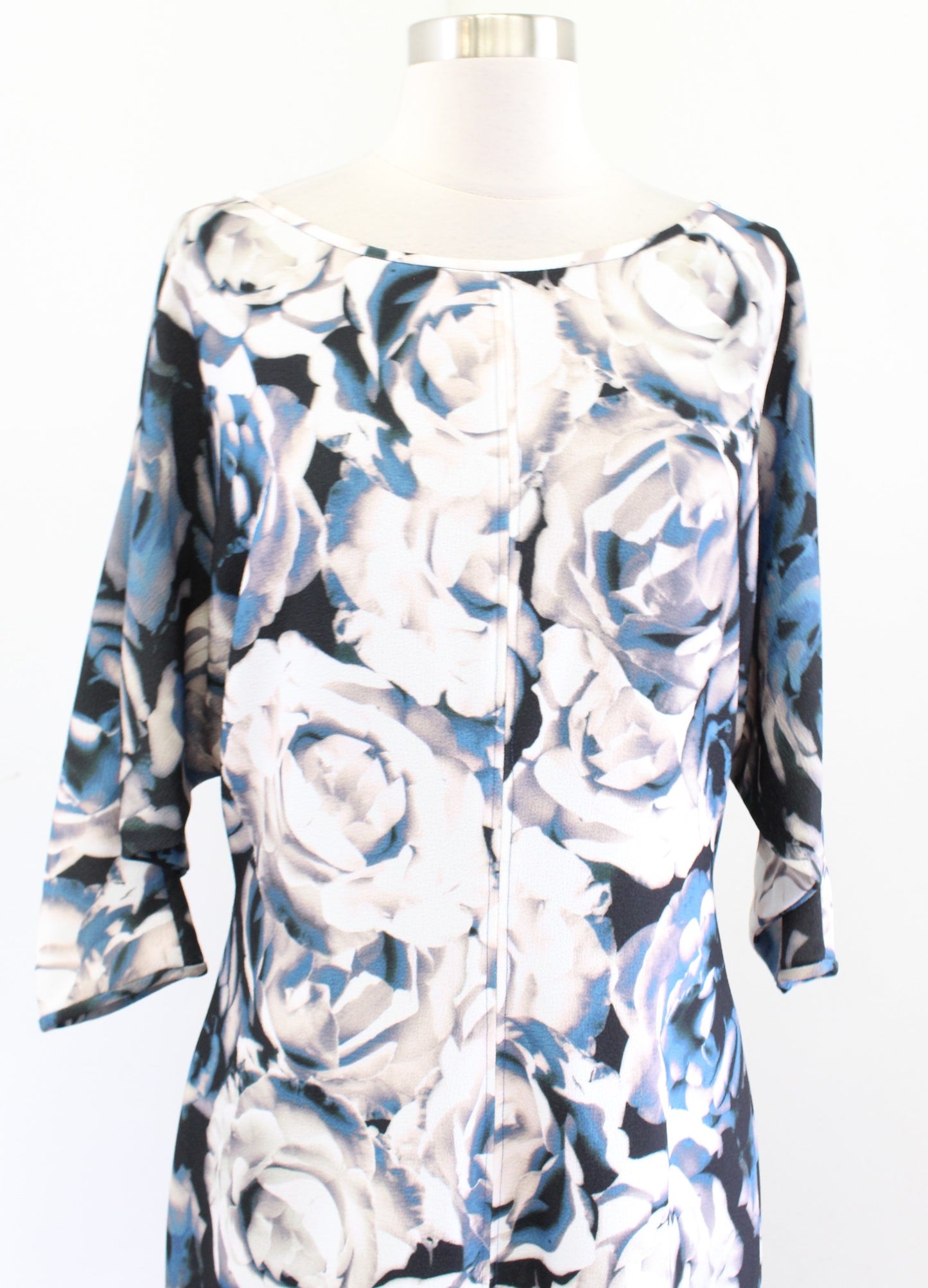 Black Halo Blue Rose Floral Print Dolman Sleeve Crepe Sheath Dress Size 10 Ivory