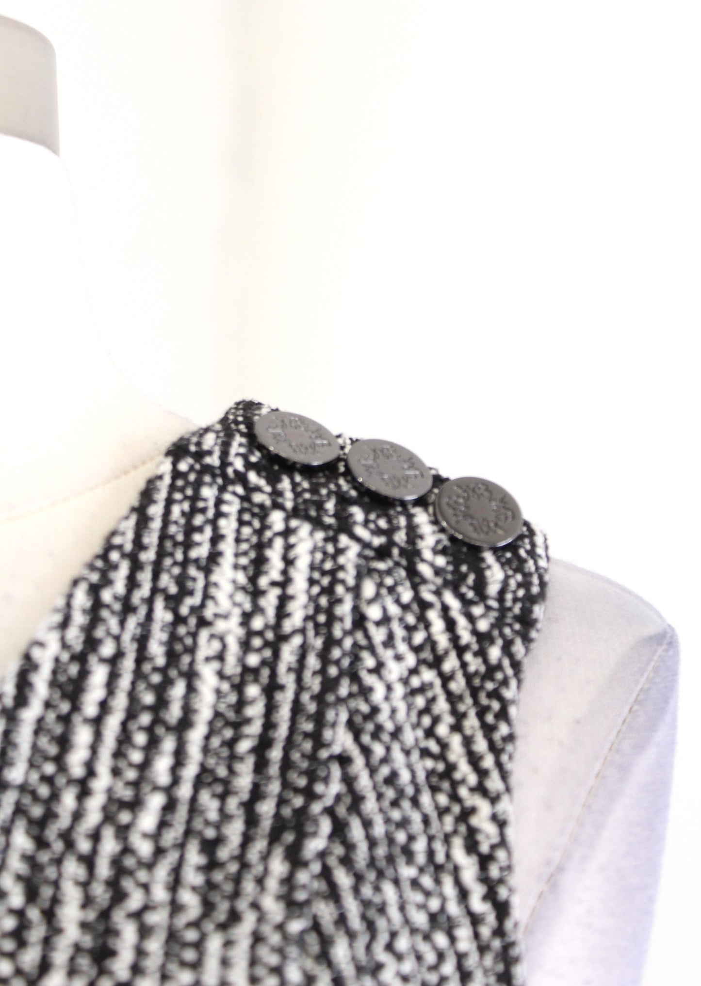 White House Black Market Static Tweed V Neck Sheath Dress Size 4 Button Accent