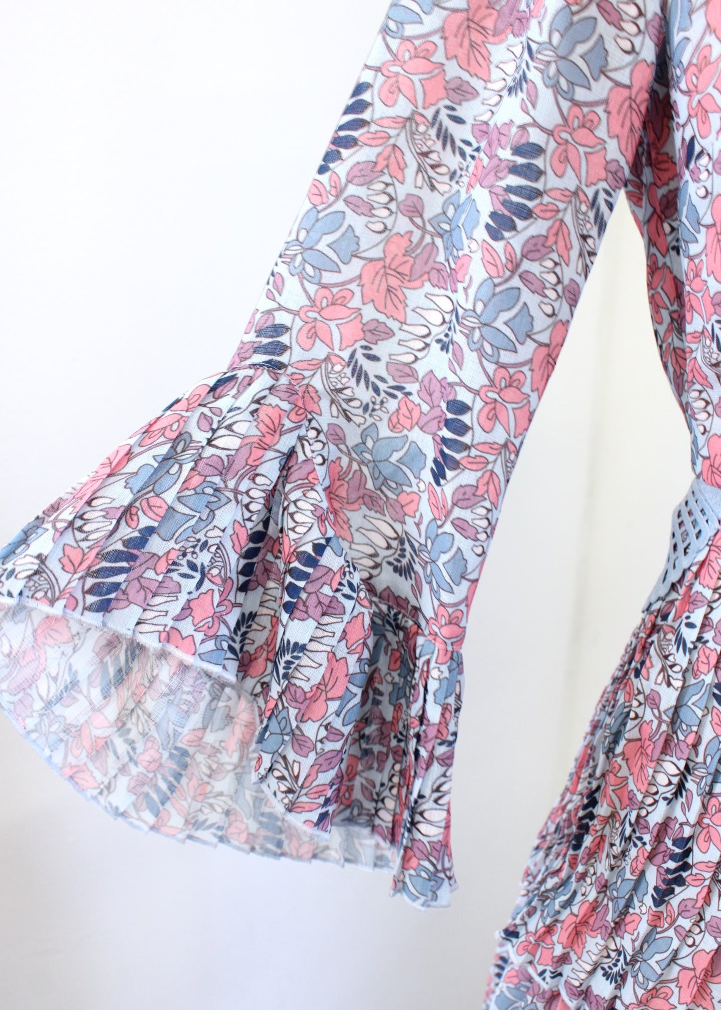 NWT Foxiedox Blue Pink Floral Tiered Pleated Lace Trim Midi Dress Size S Boho