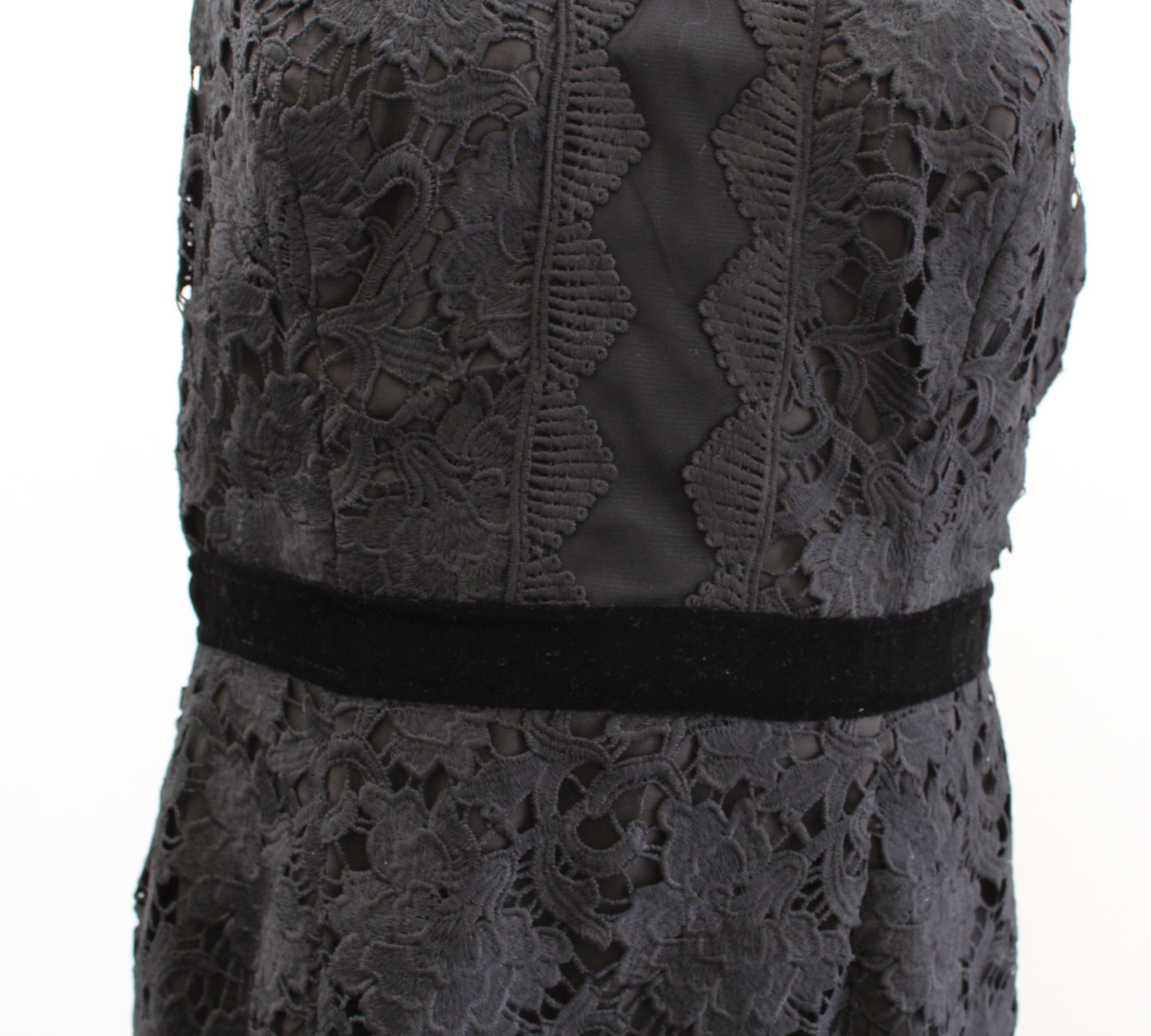 White House Black Market Black Lace Velvet Trim Sheath Dress Size 10 Sleeveless