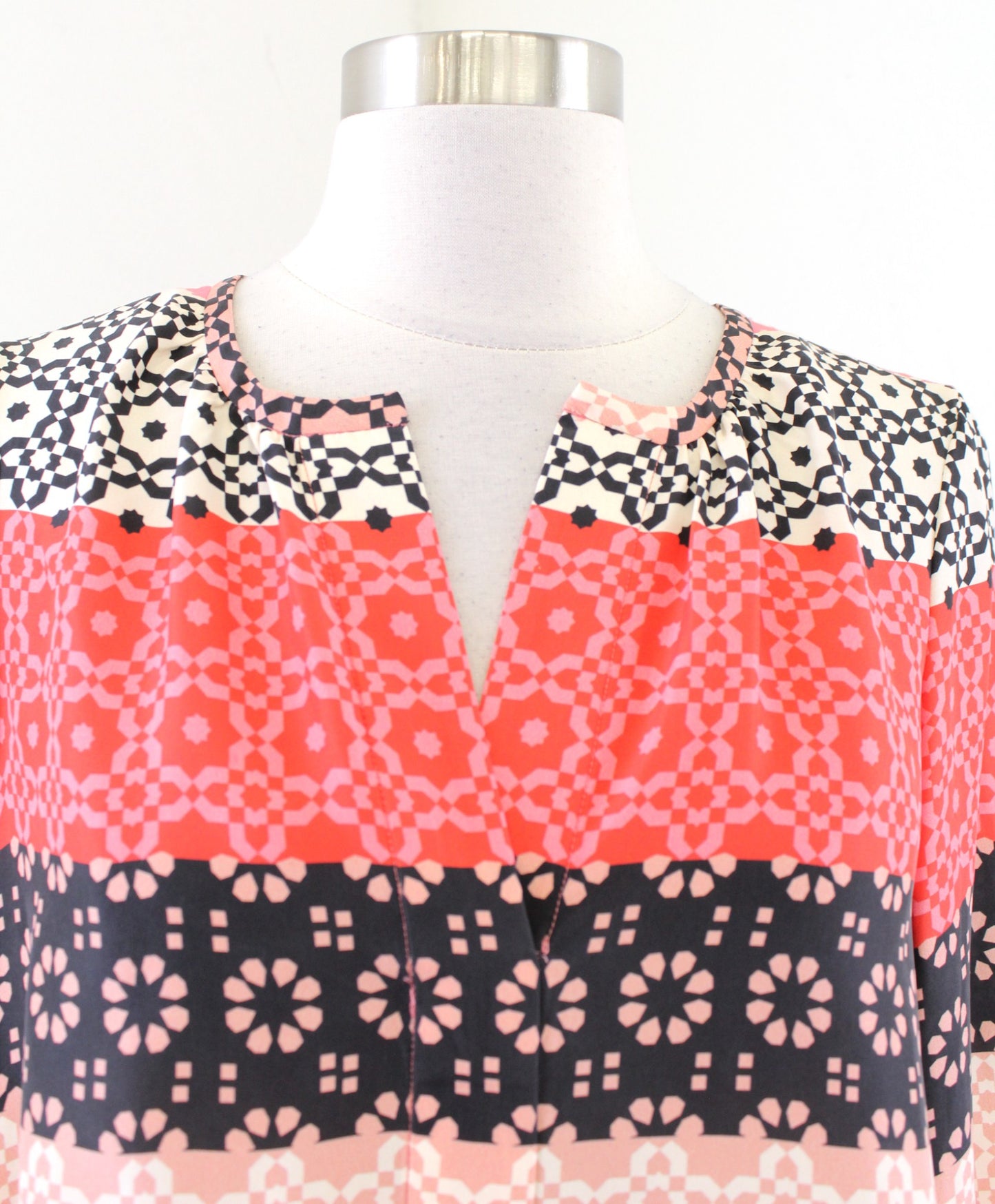 Derek Lam 10 Crosby Silk Striped Geometric Print Top Blouse Size 2 Peach Black