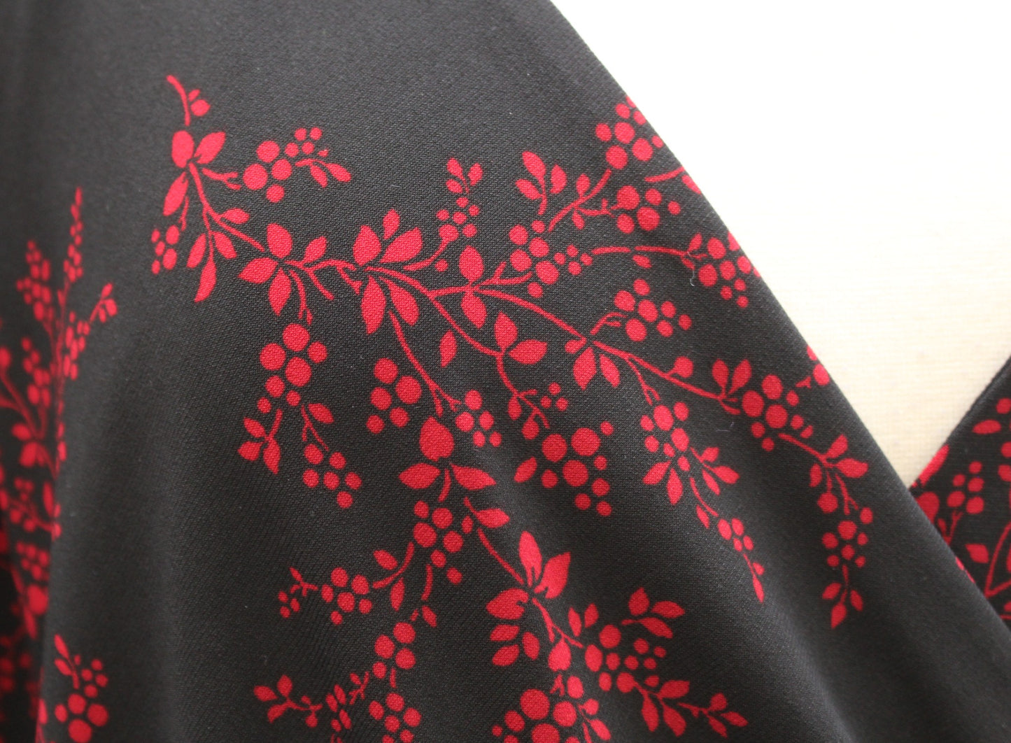 NWT Lauren Ralph Lauren Black Red Floral Ruched Wiggle Sheath Dress Size 14