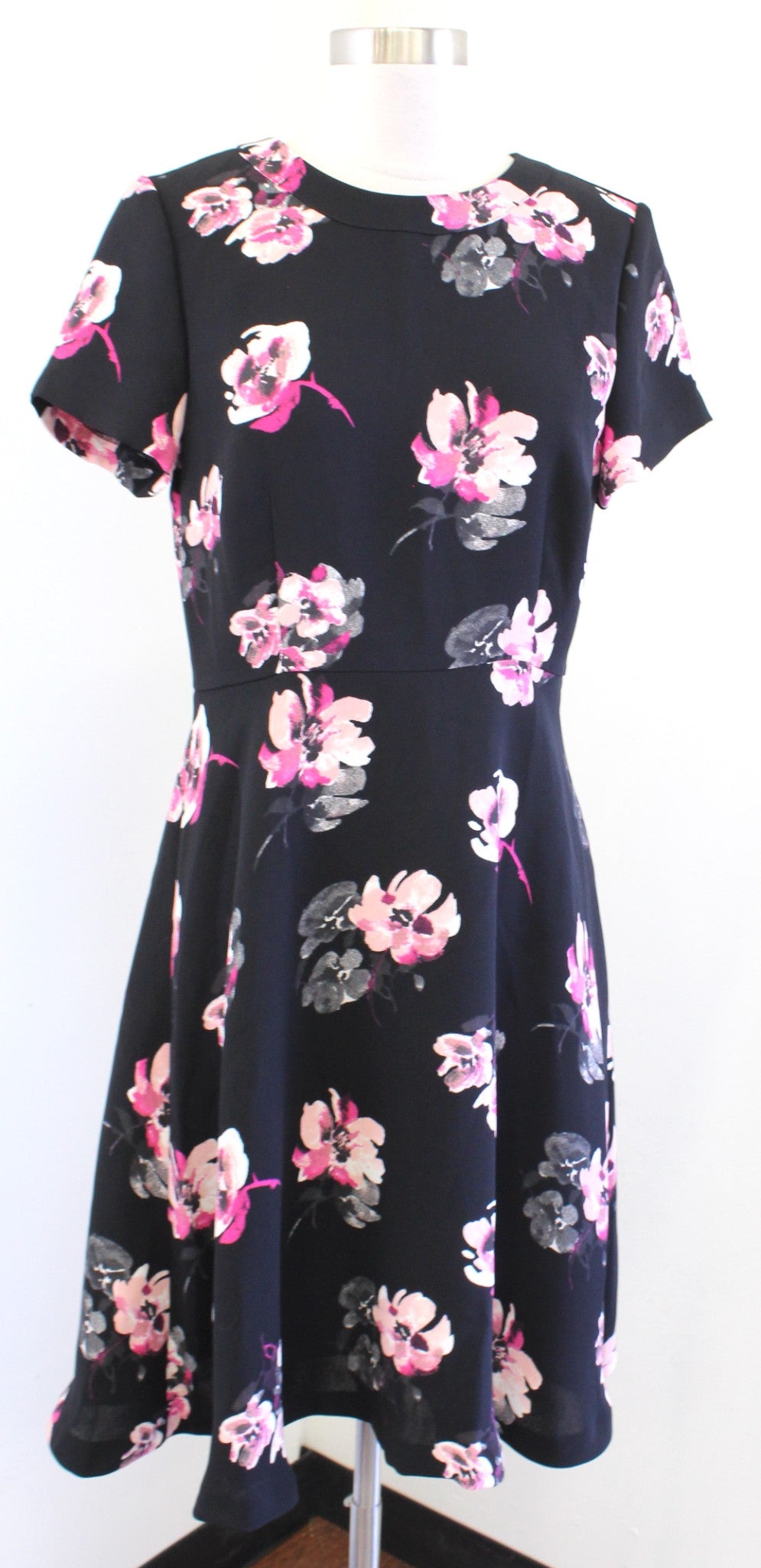 NWT Talbots Black Pink Floral Print Fit and Flare Short Sleeve Dress Size 6