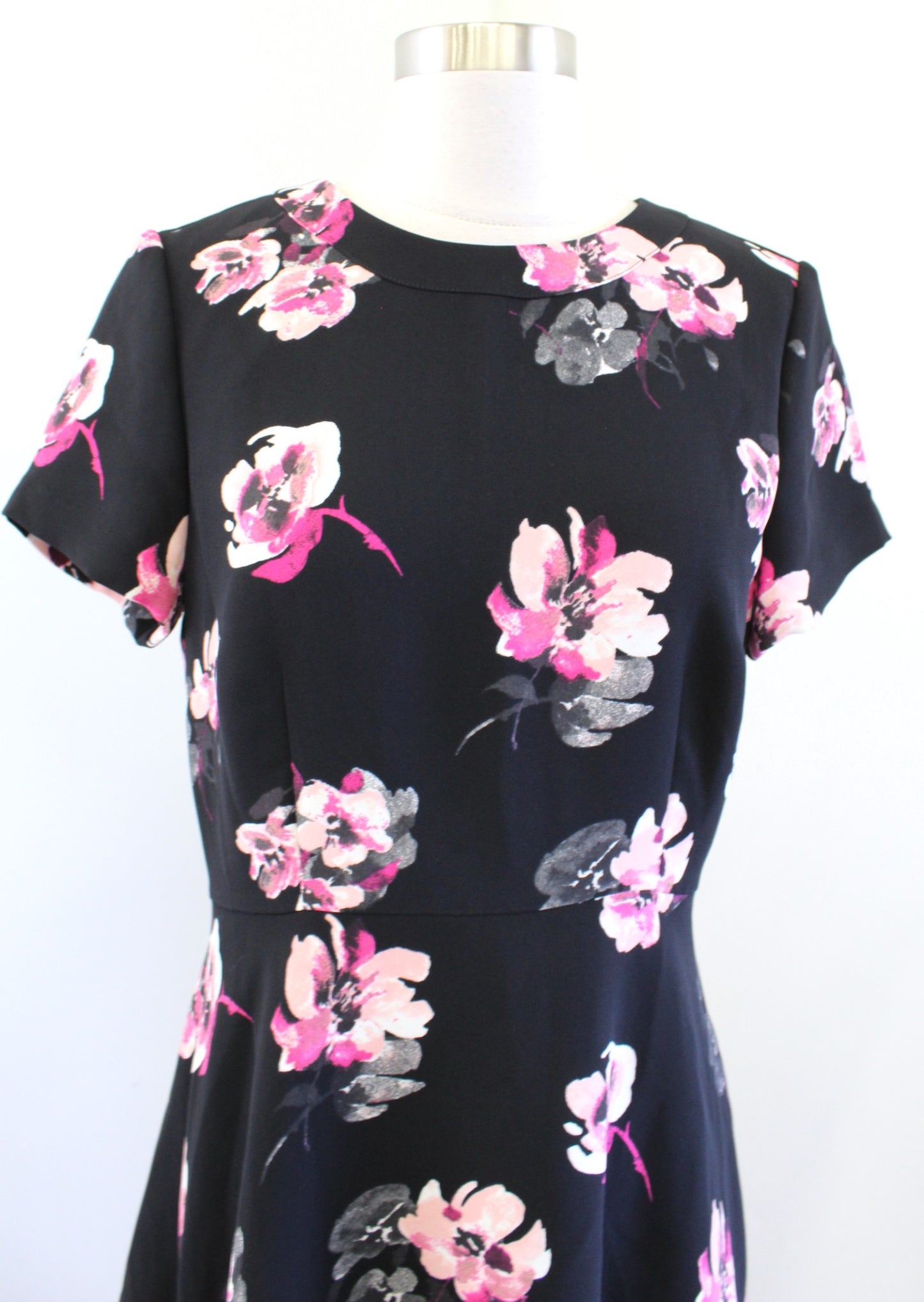 NWT Talbots Black Pink Floral Print Fit and Flare Short Sleeve Dress Size 6