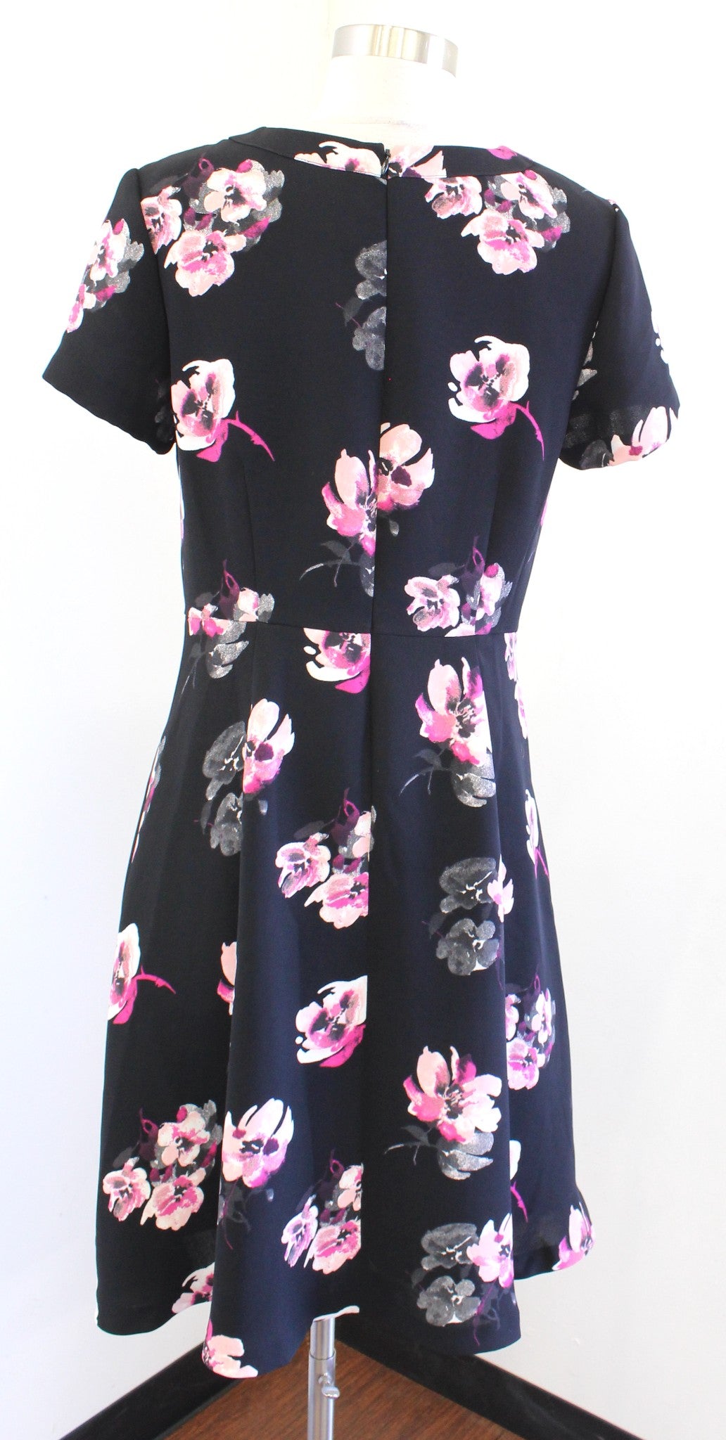 NWT Talbots Black Pink Floral Print Fit and Flare Short Sleeve Dress Size 6